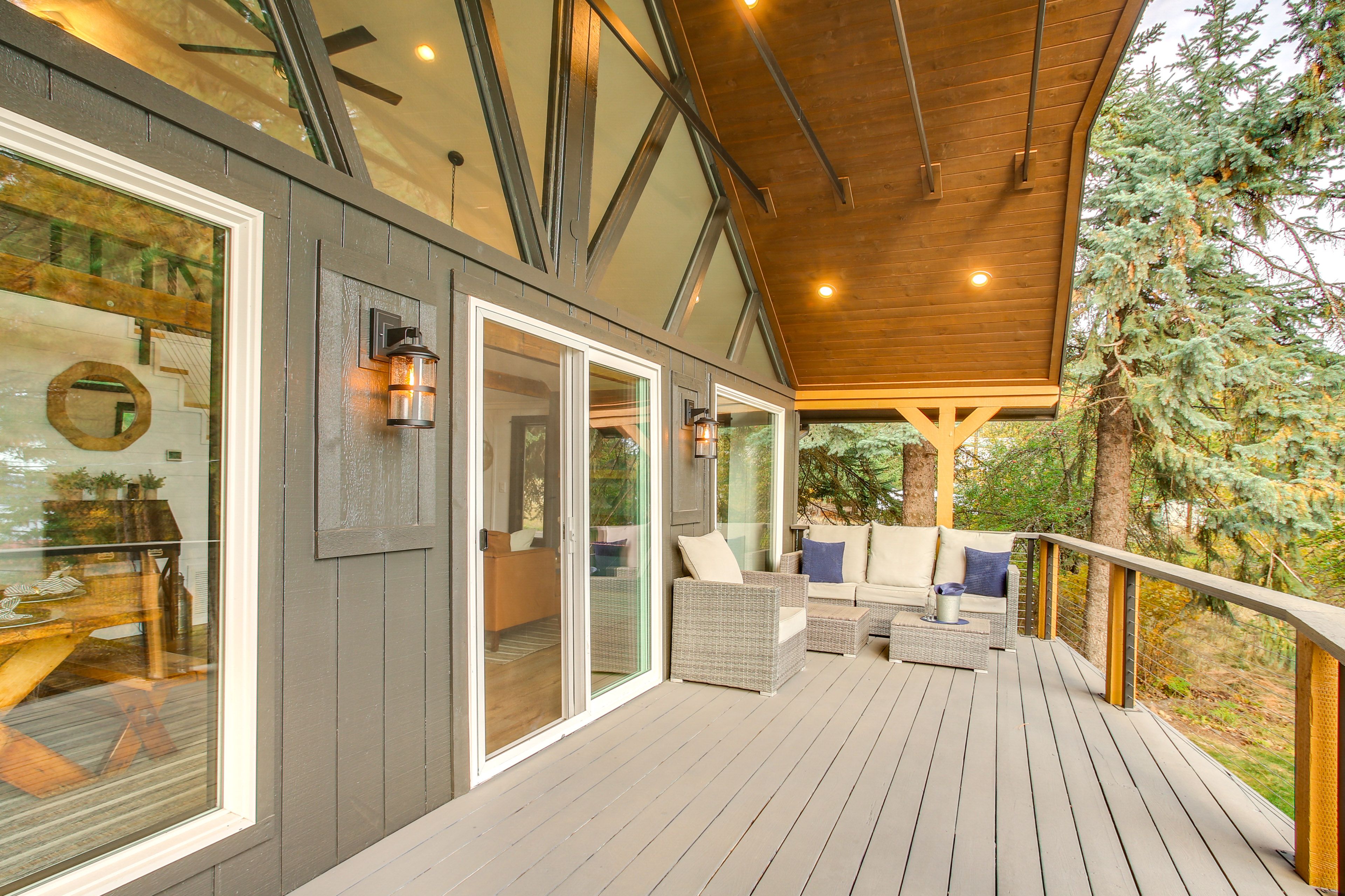 Furnished Deck | Gas Grill | Cave Bay Views