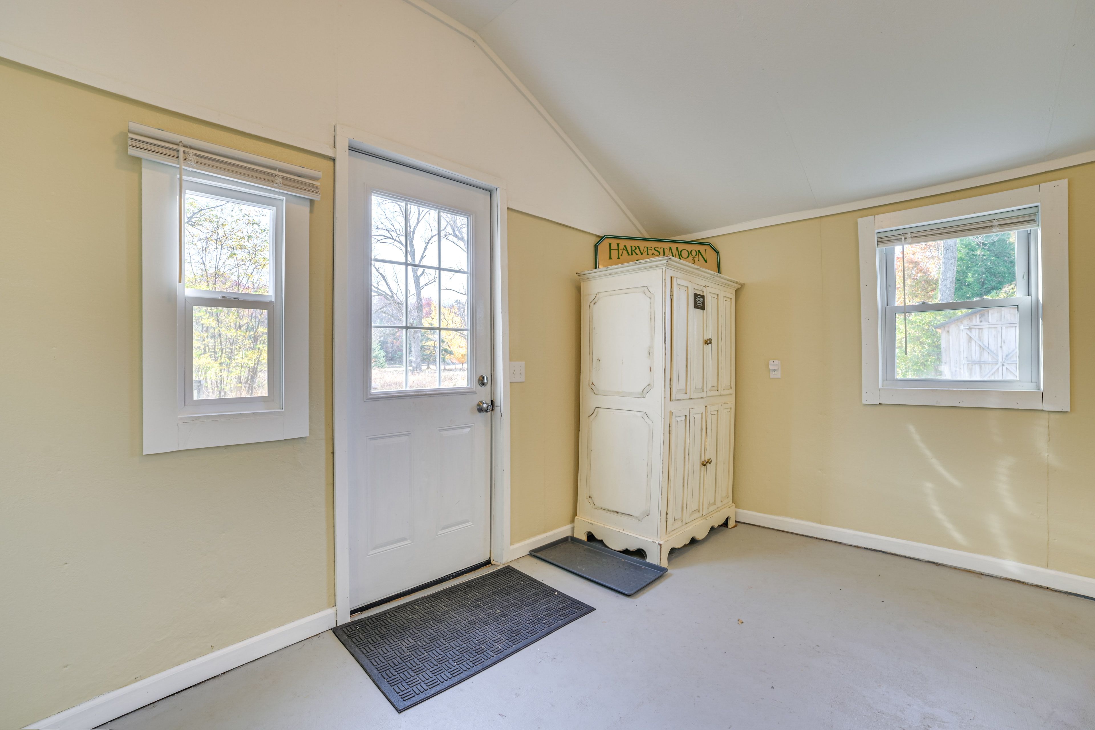 Entryway | 1st Floor