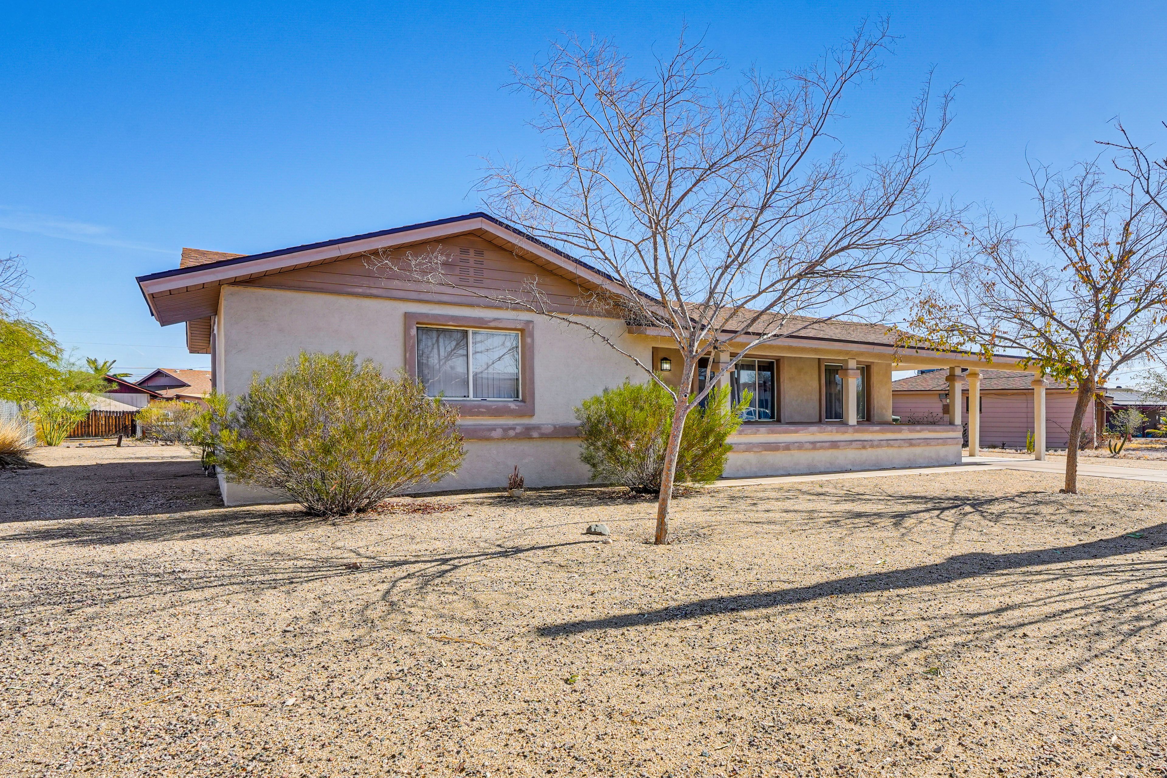 Addt’l Parking | RV/Trailer Parking Available