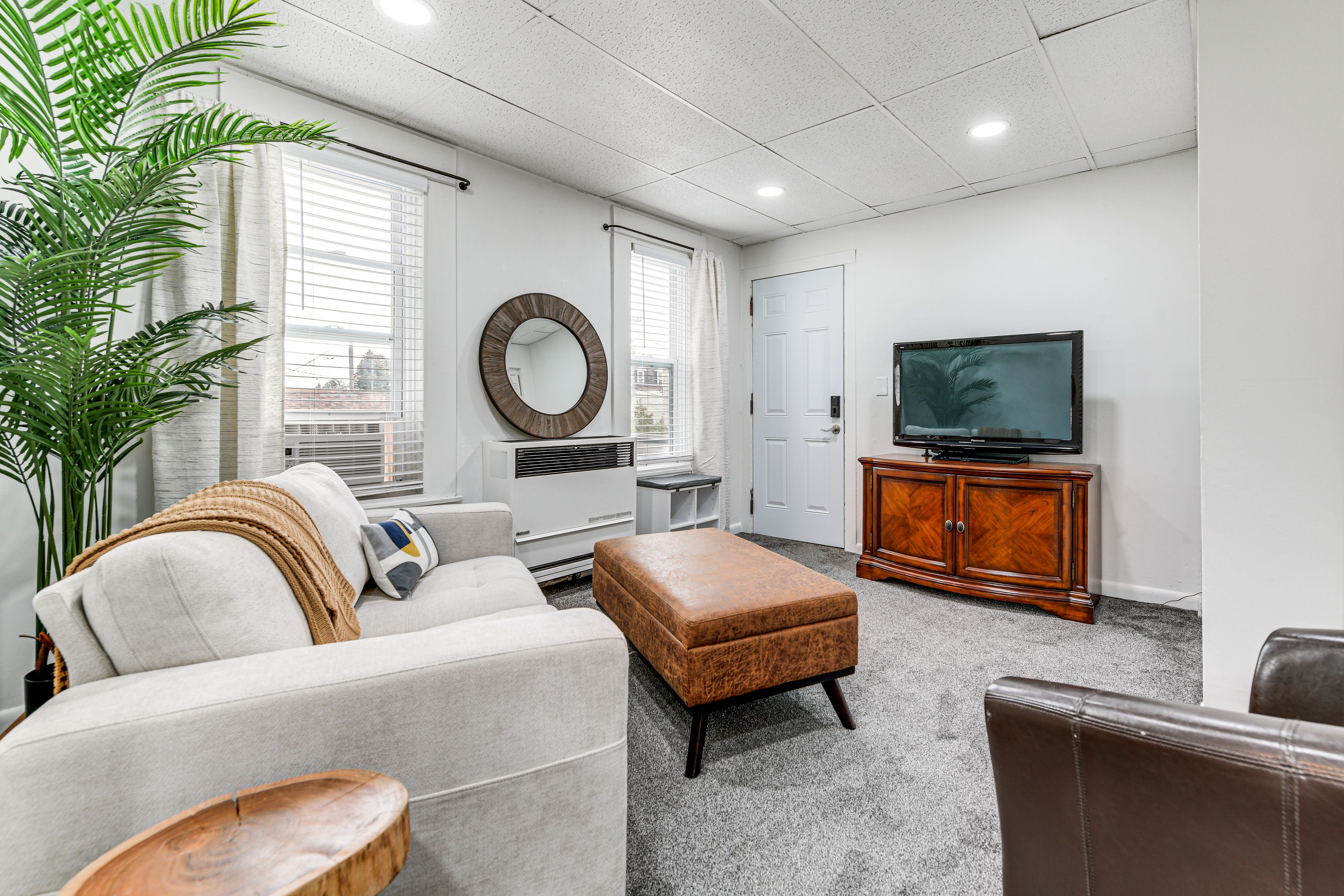 Depew Vacation Rental | 1BR | 1BA | Stairs Required | 450 Sq Ft