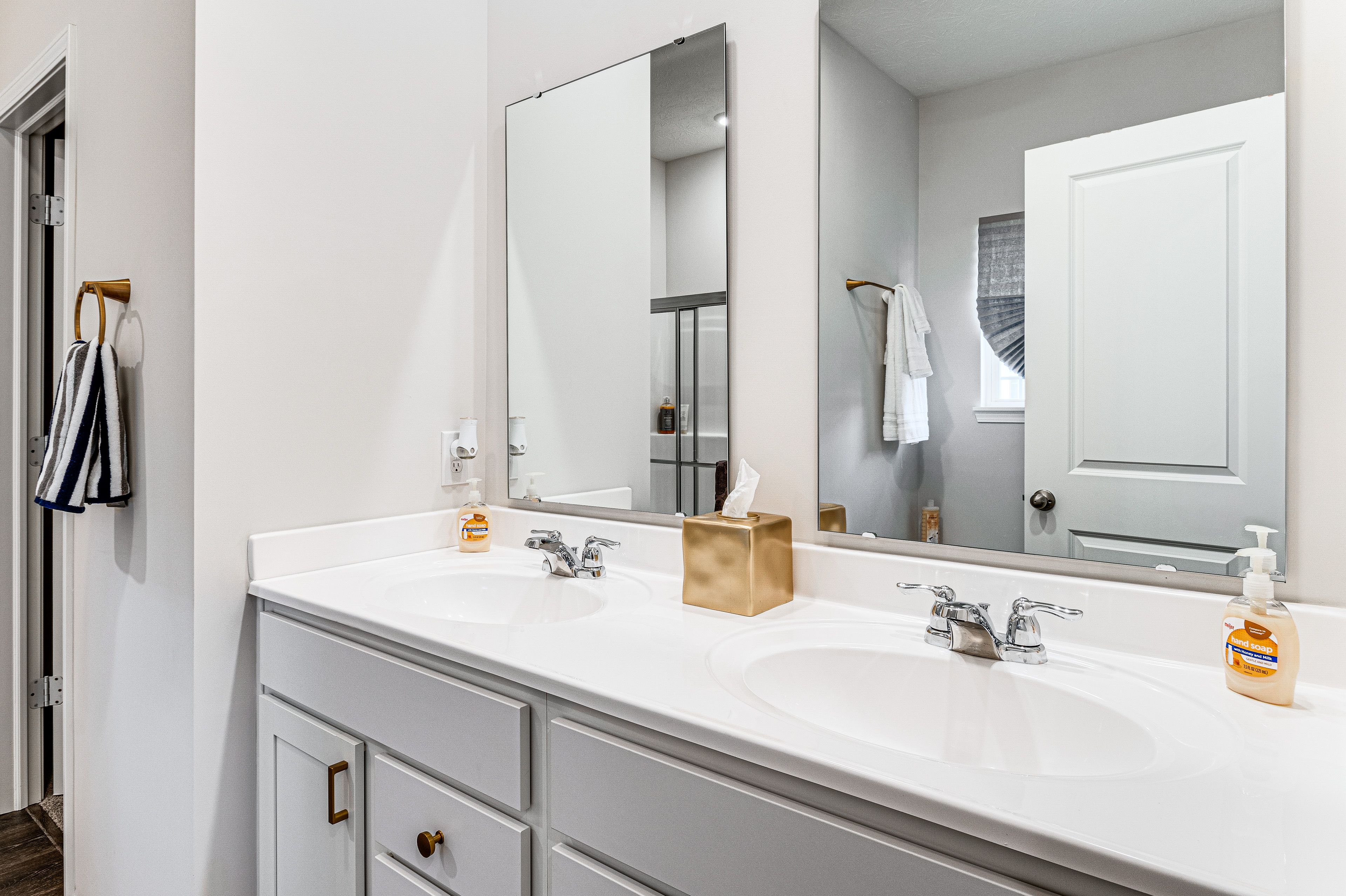 En-Suite Bathroom | Complimentary Toiletries | Hair Dryer