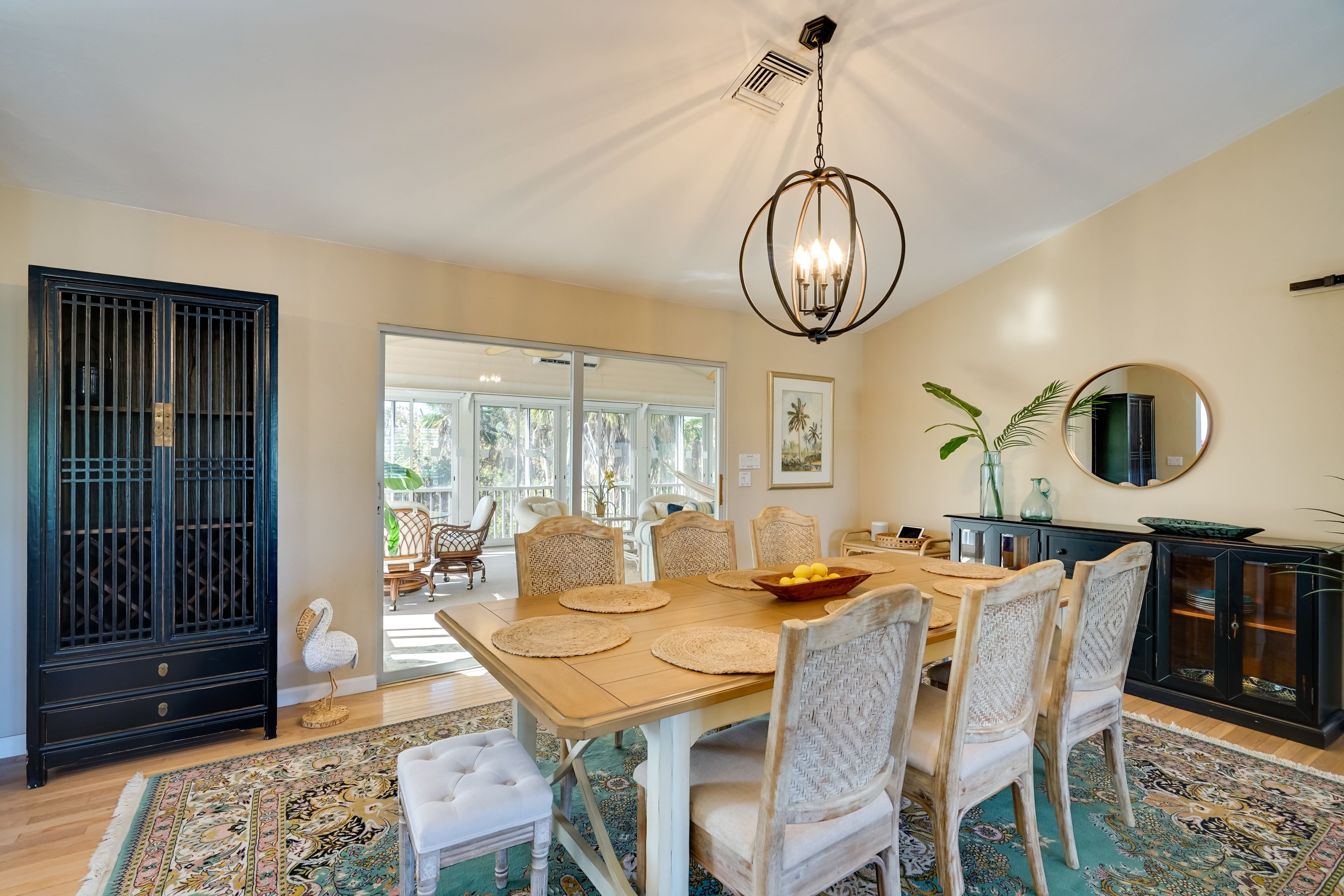 Dining Area | 2nd Floor | Dishware & Flatware Provided