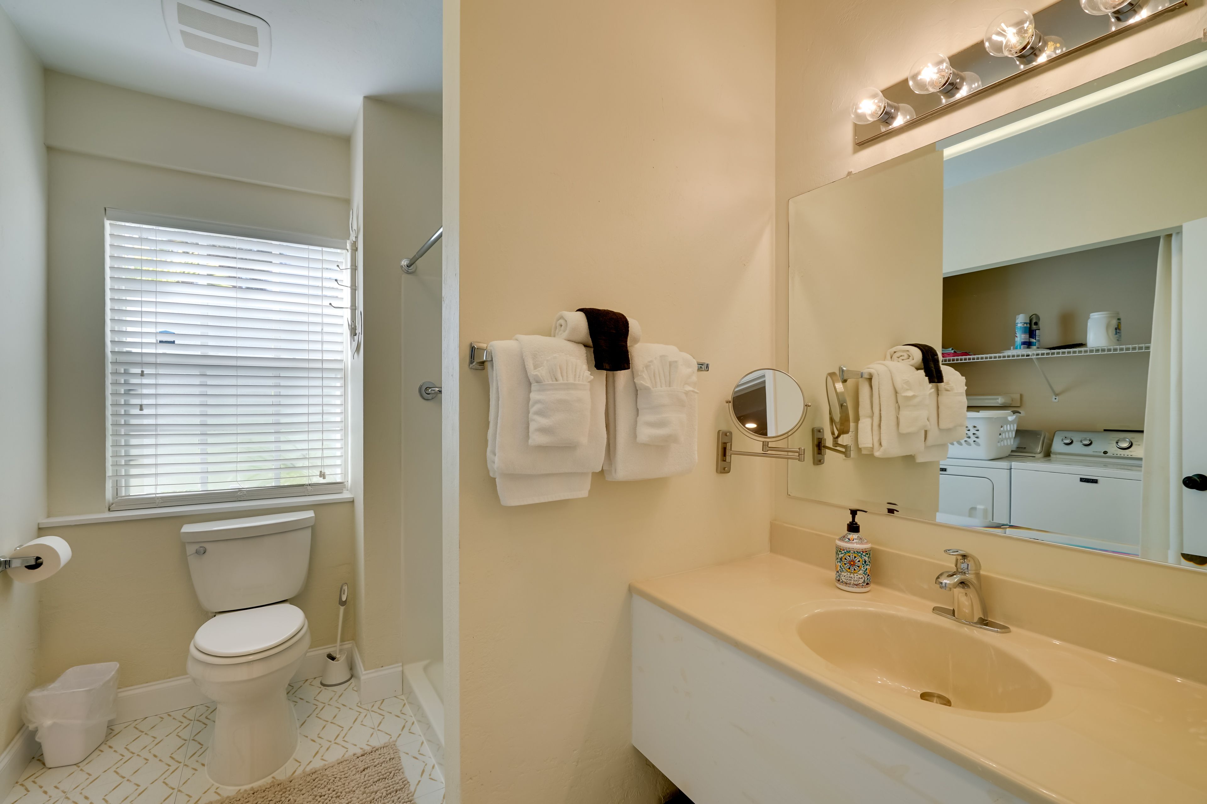 Full Bathroom | 1st Floor