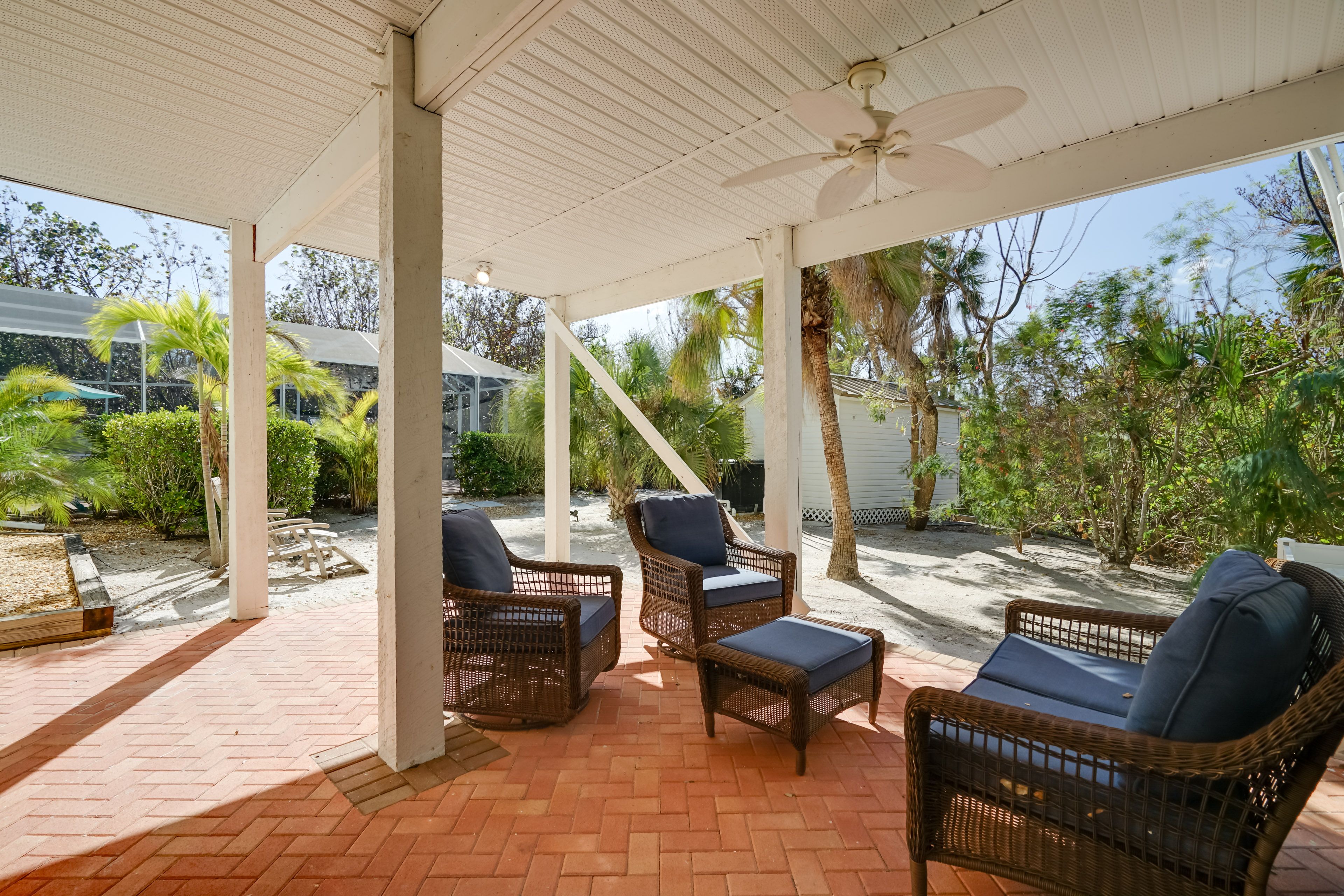 Covered Patio | Electric Grill