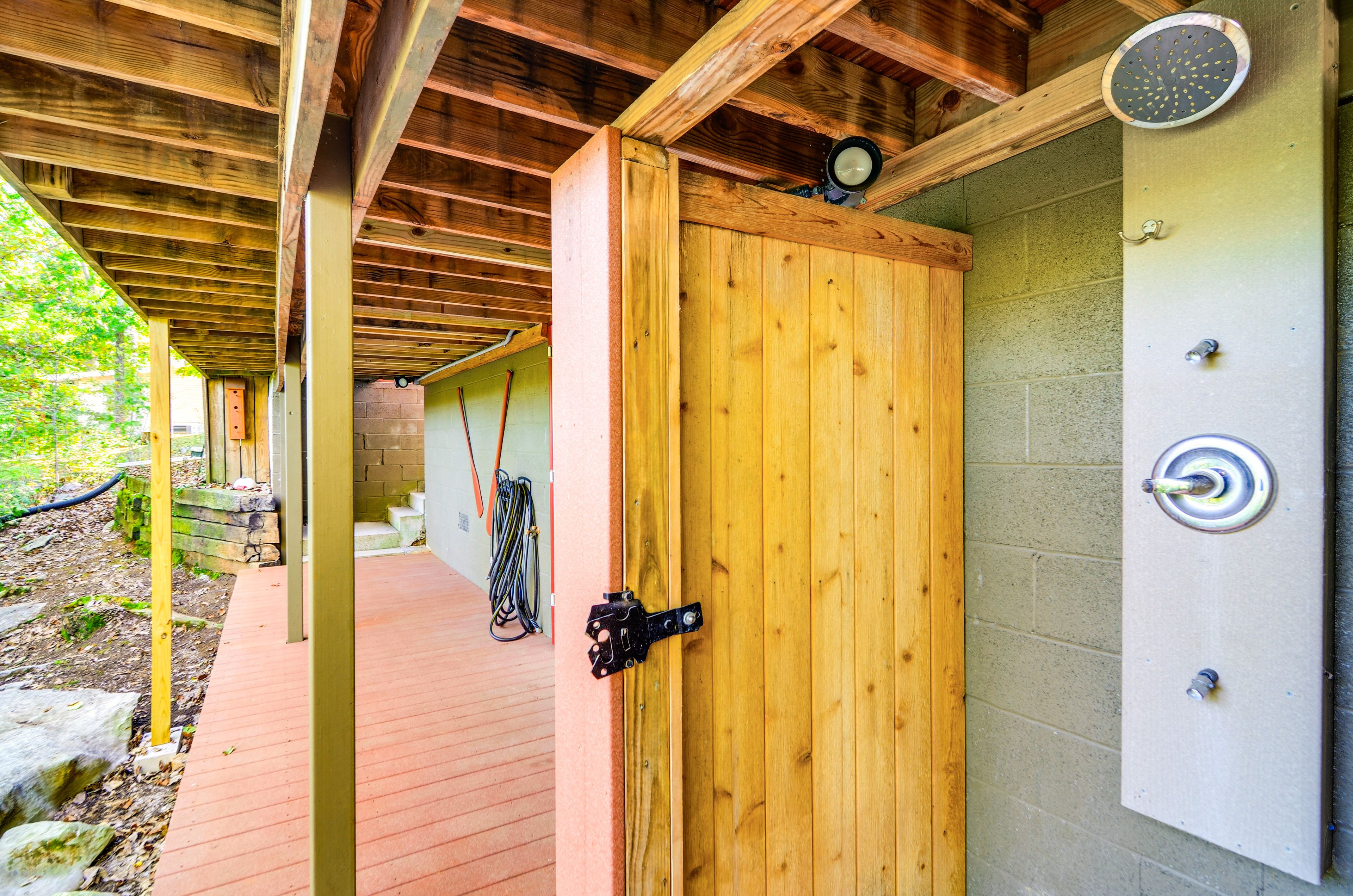 Lower Patio | Outdoor Shower