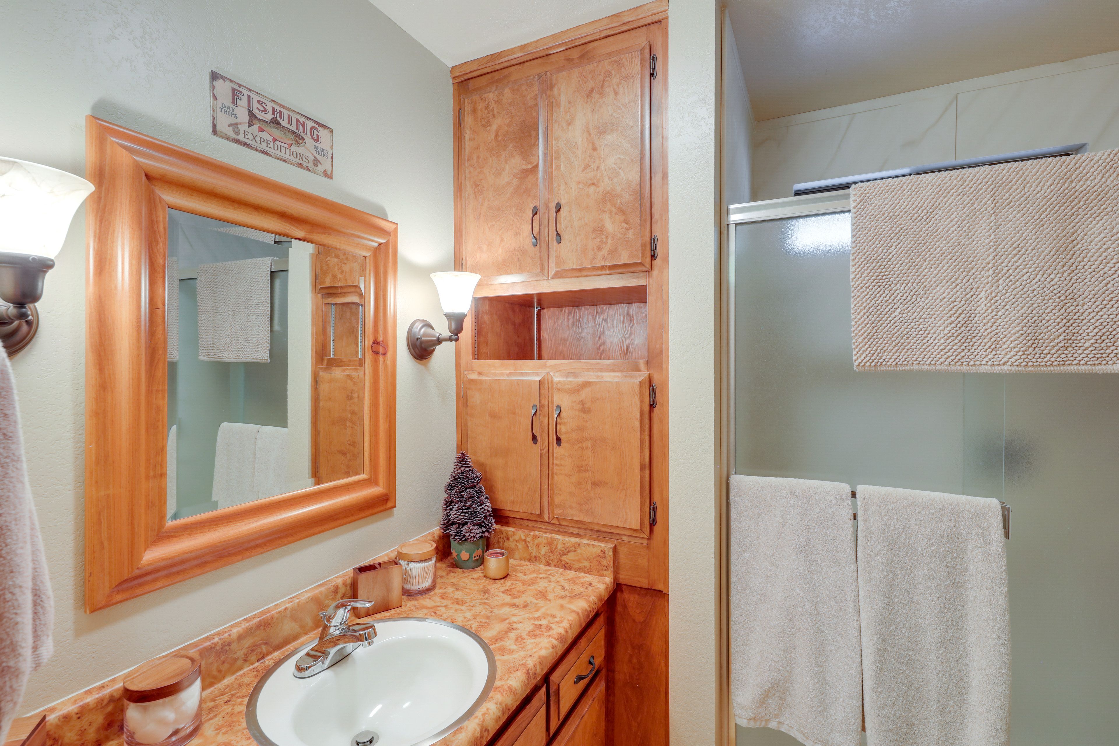 Full Bathroom | Main Level