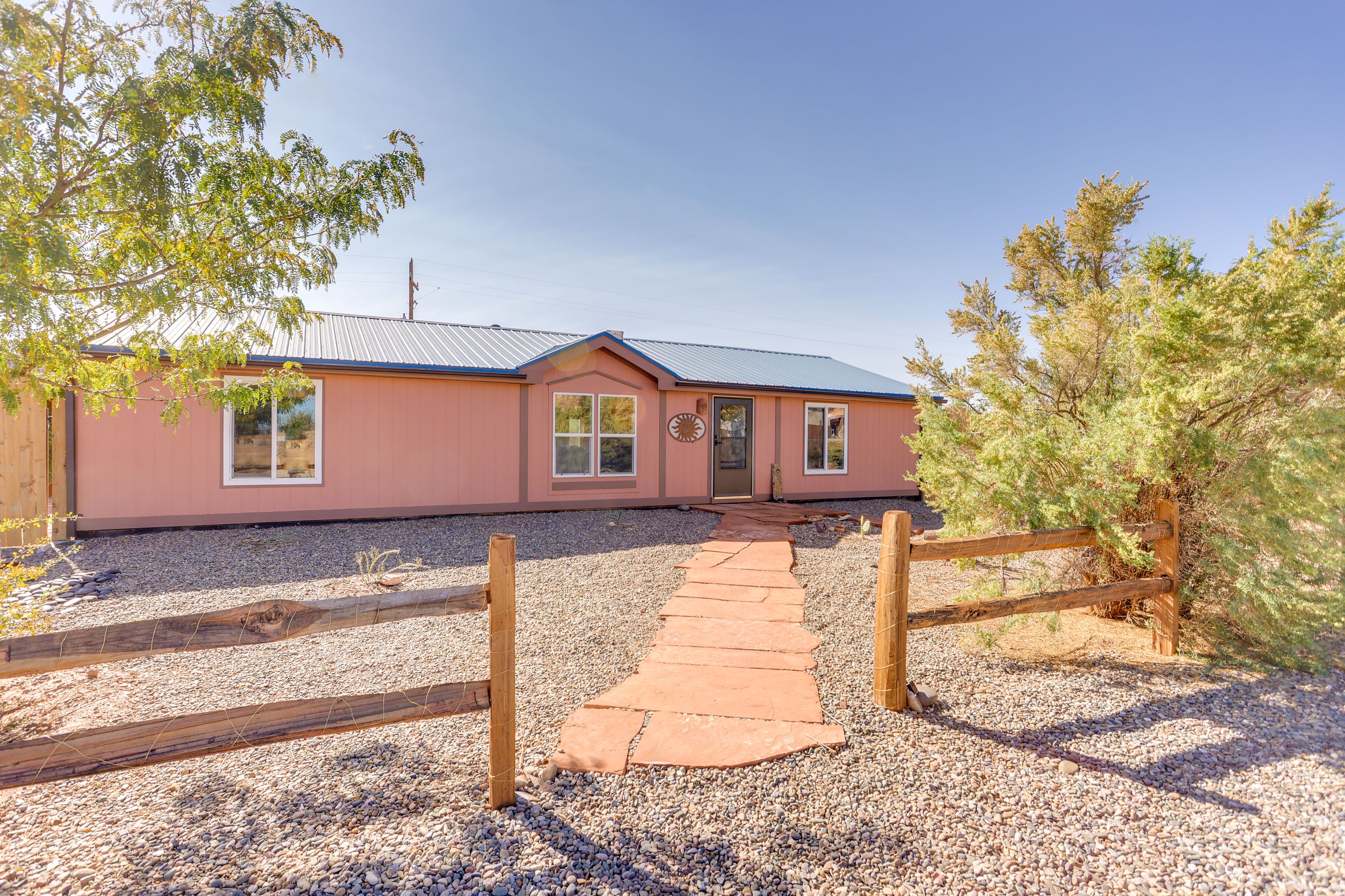 Bluff Vacation Rental | 2BR | 2BA | Half Step Required | 1,300 Sq Ft