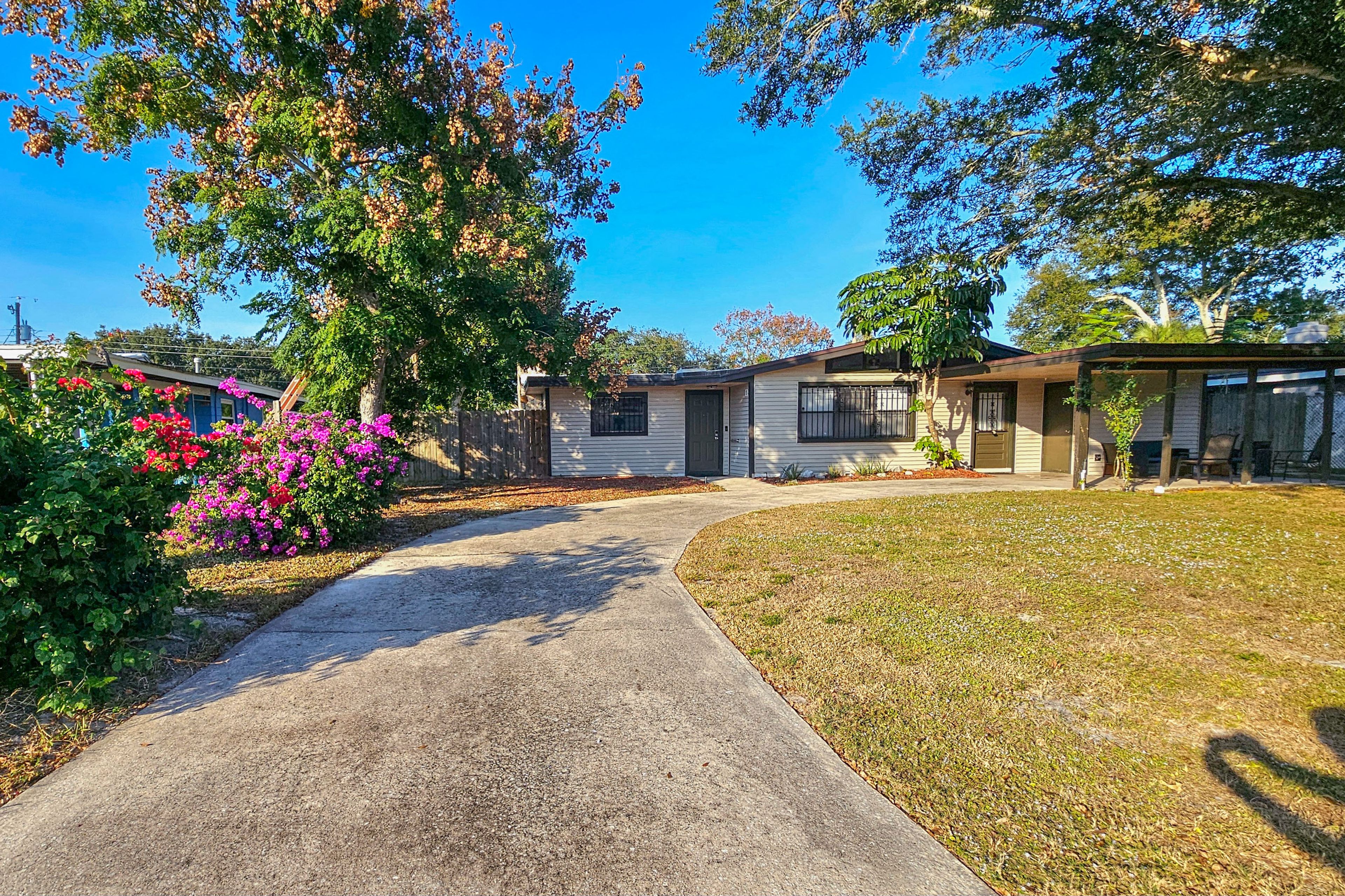 Cocoa Vacation Rental | 3BR | 2BA | 1 Step to Enter | 1,432 Sq Ft