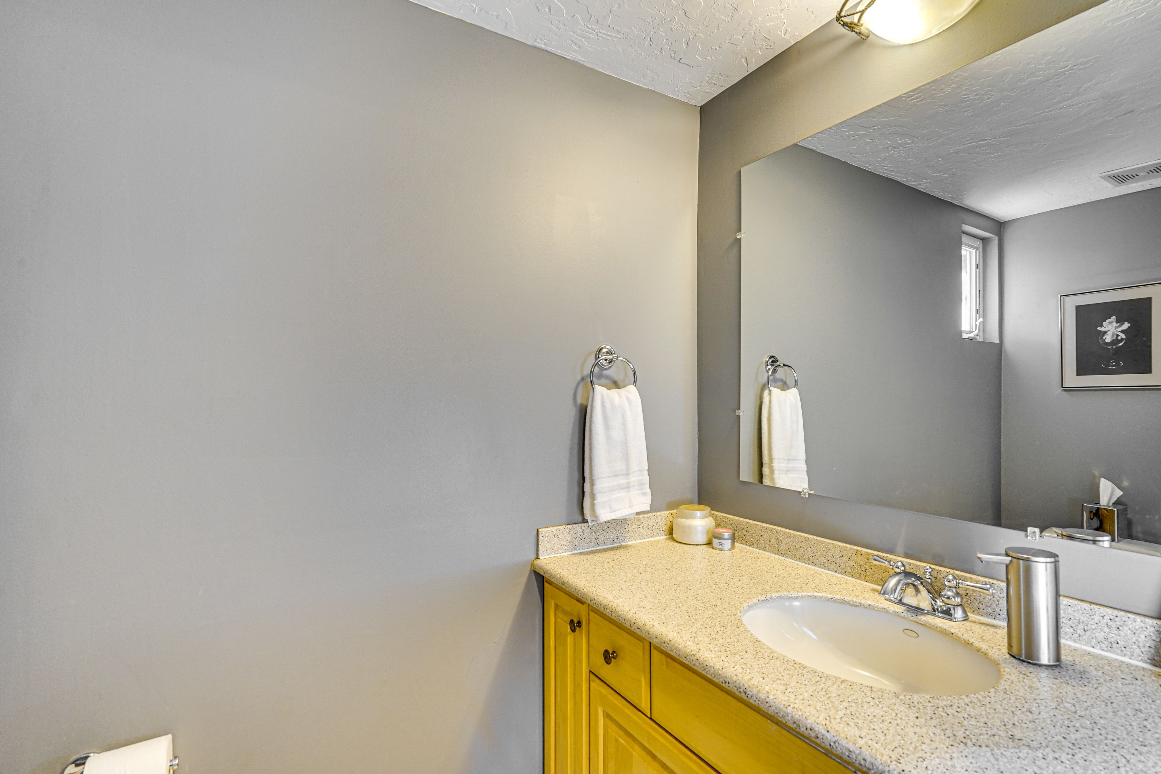 Half Bathroom | Main Level