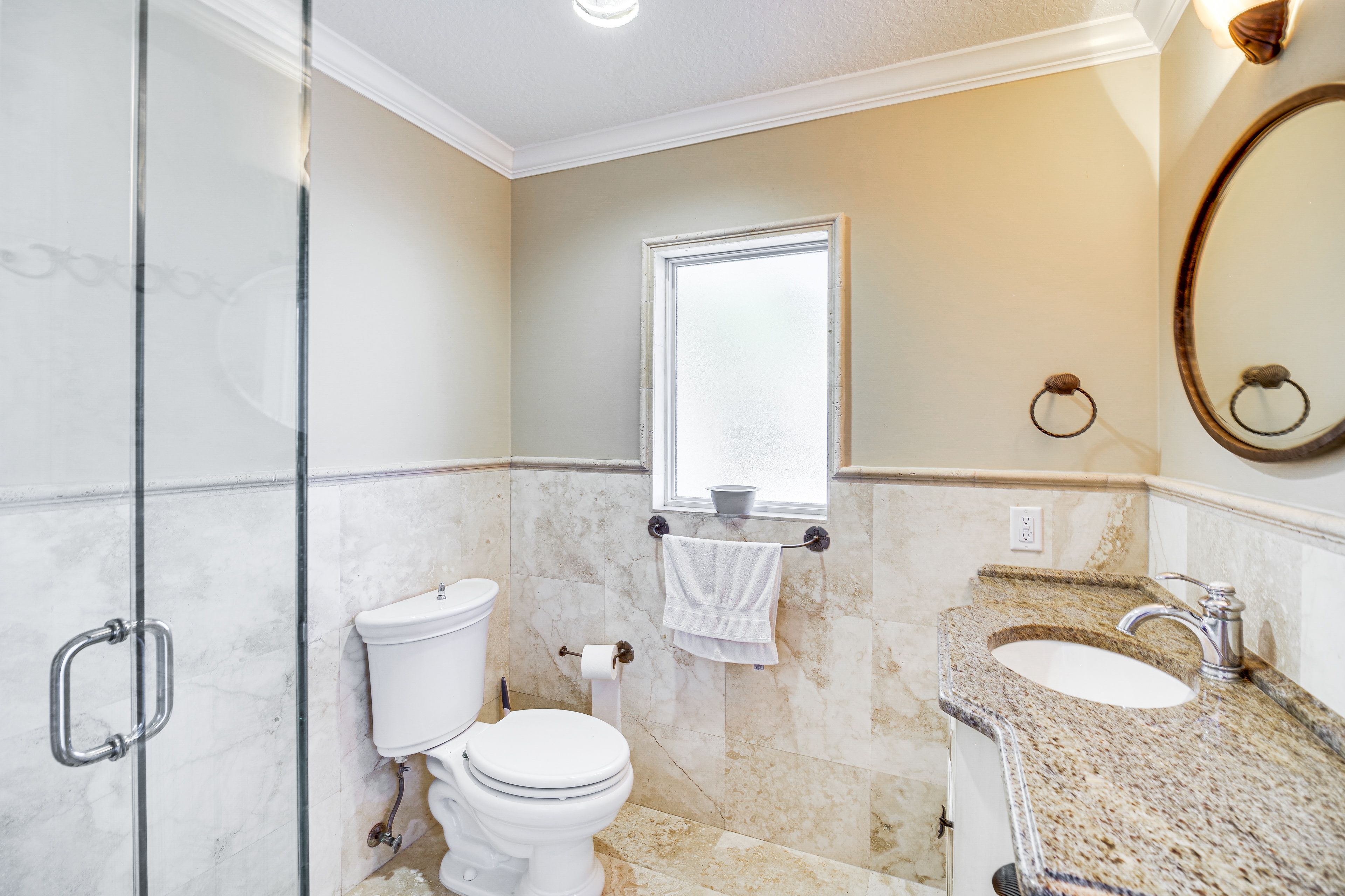 Pool Bathroom | 1st Floor