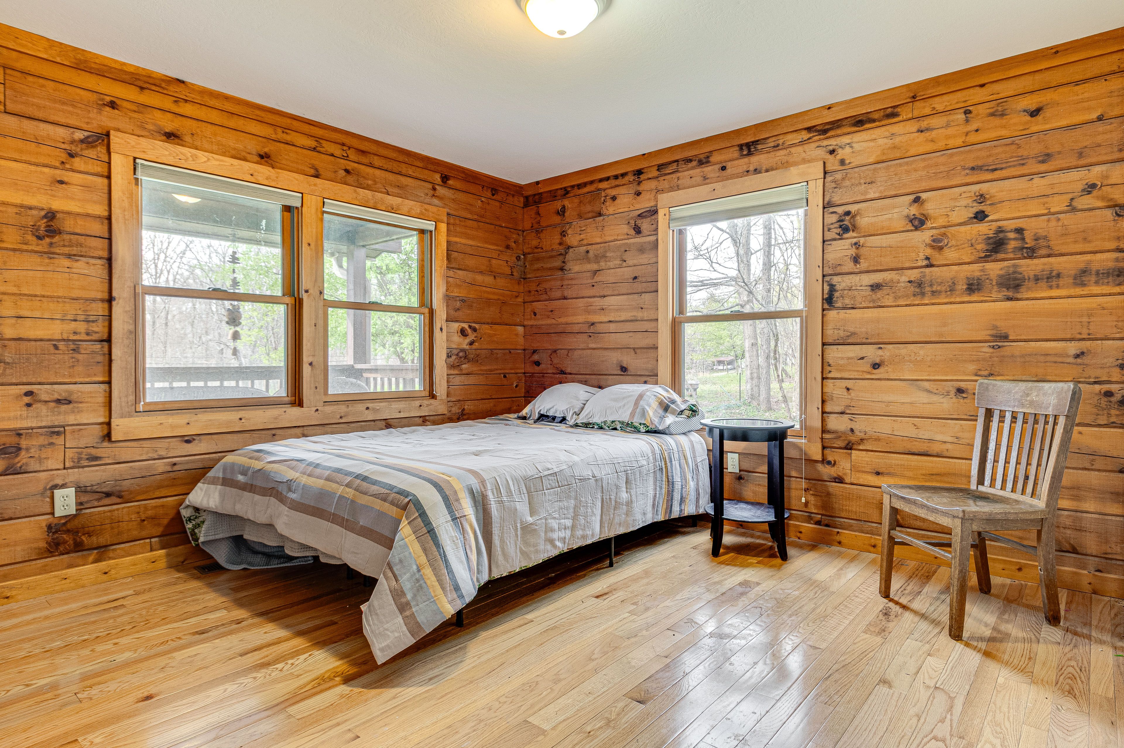 Bedroom 1 | 1st Floor | Queen Bed