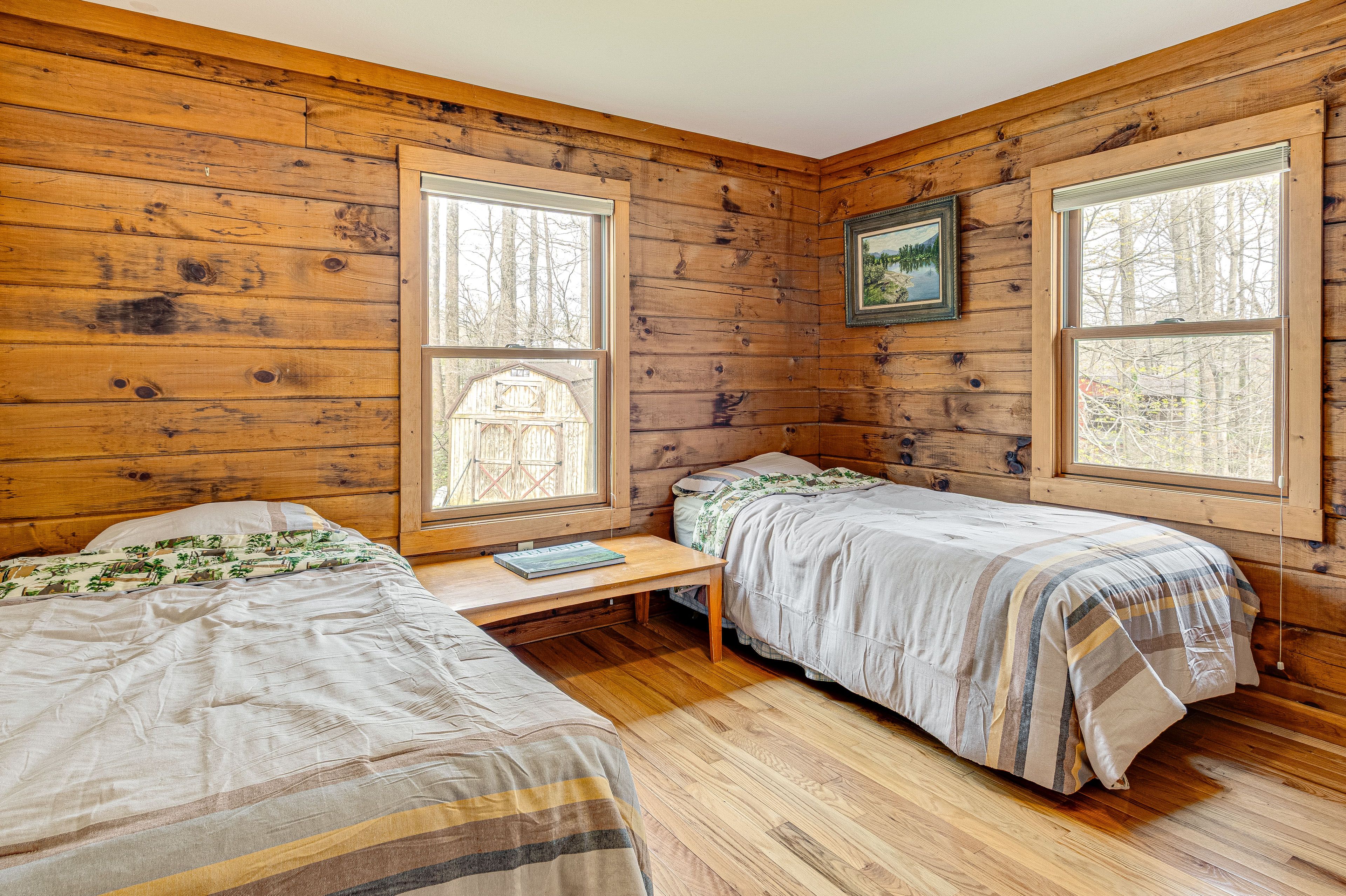Bedroom 2 | 1st Floor | 2 Twin Beds