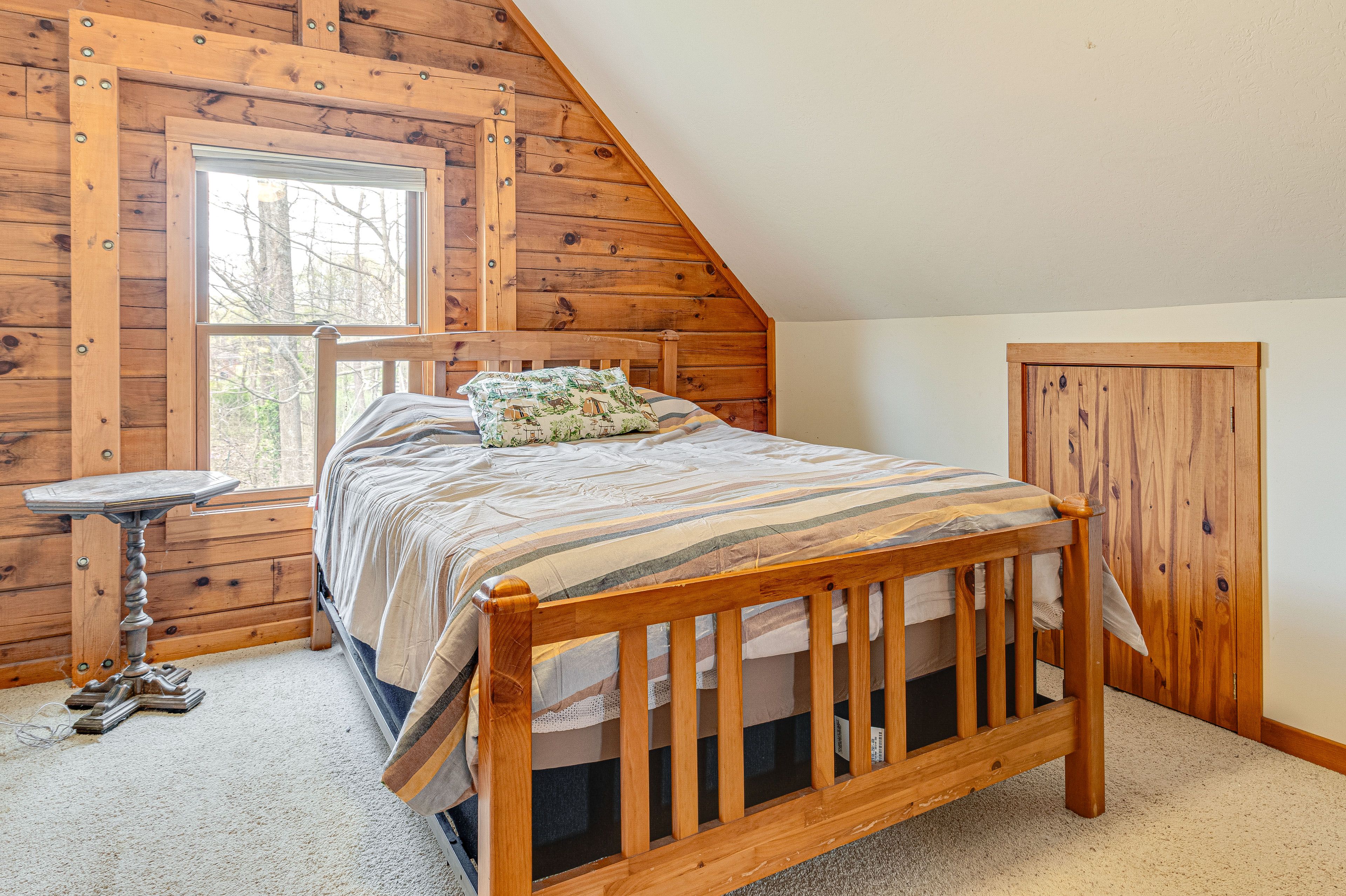 Bedroom 3 | 2nd Floor | Queen Bed