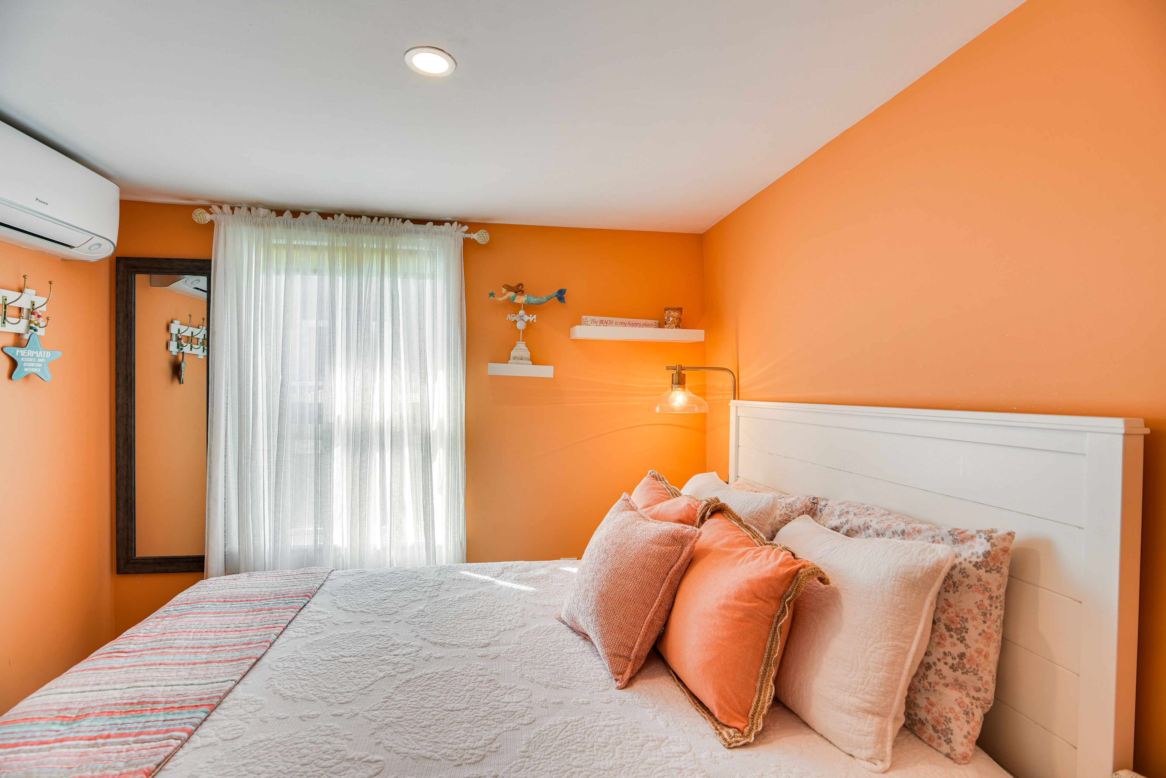 Bedroom 1 | Queen Bed | Flat-Screen TV