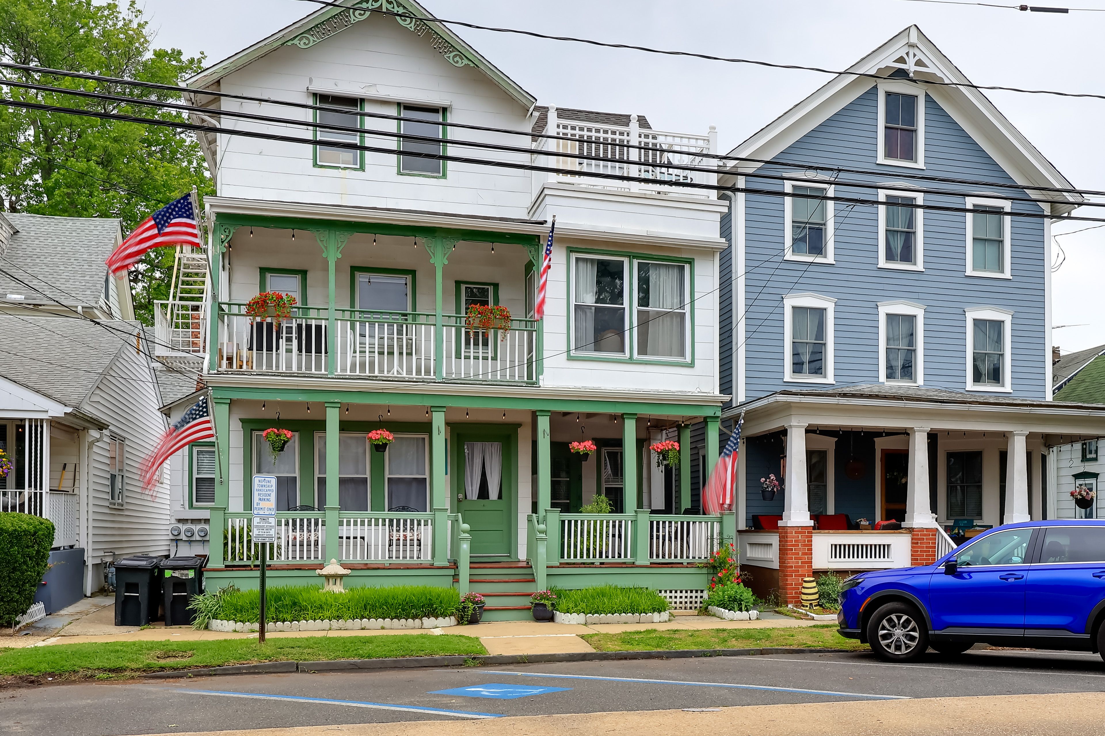 Apartment Exterior | Free Street Parking (First-Come, First-Served)