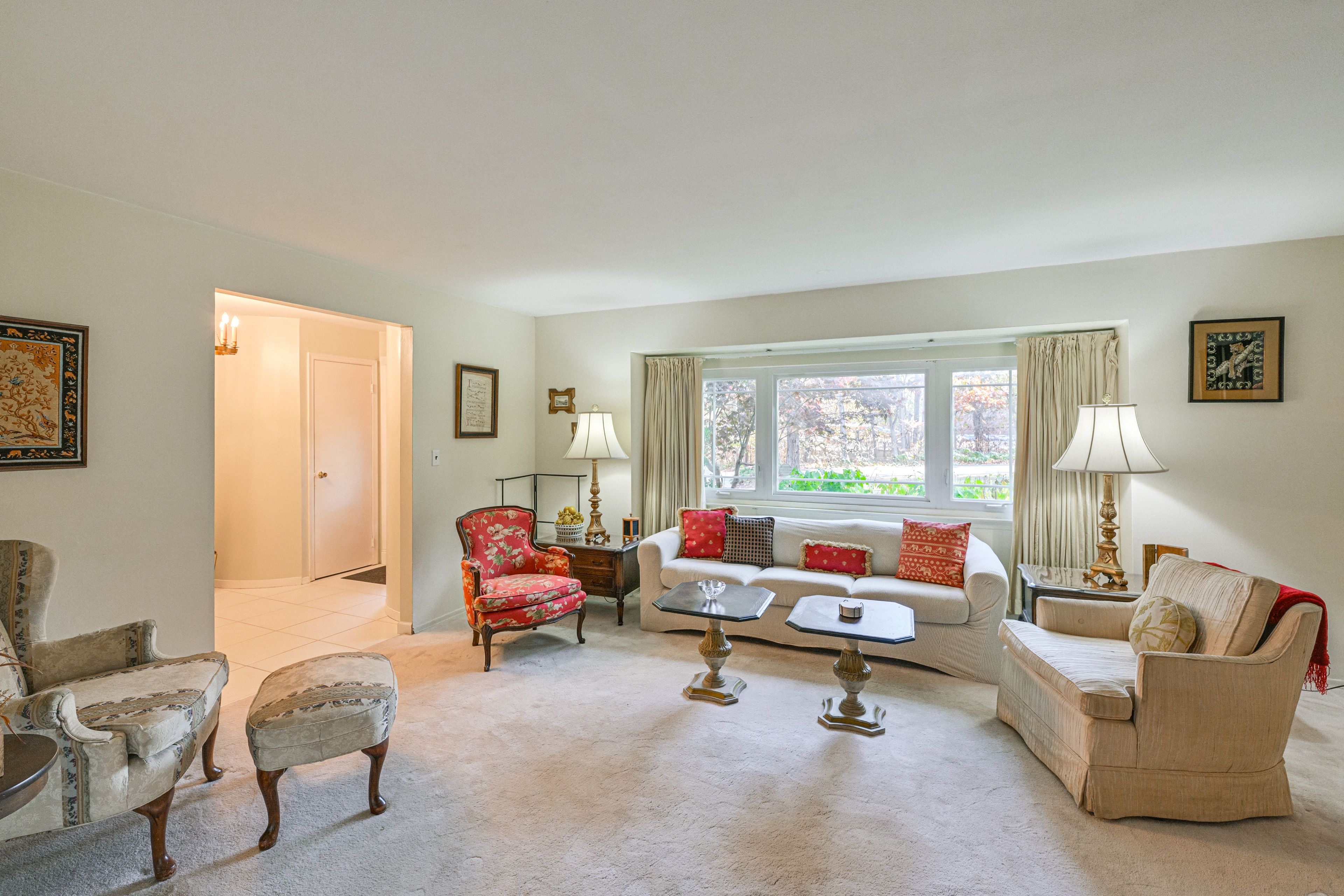 Sitting Room | 1st Floor