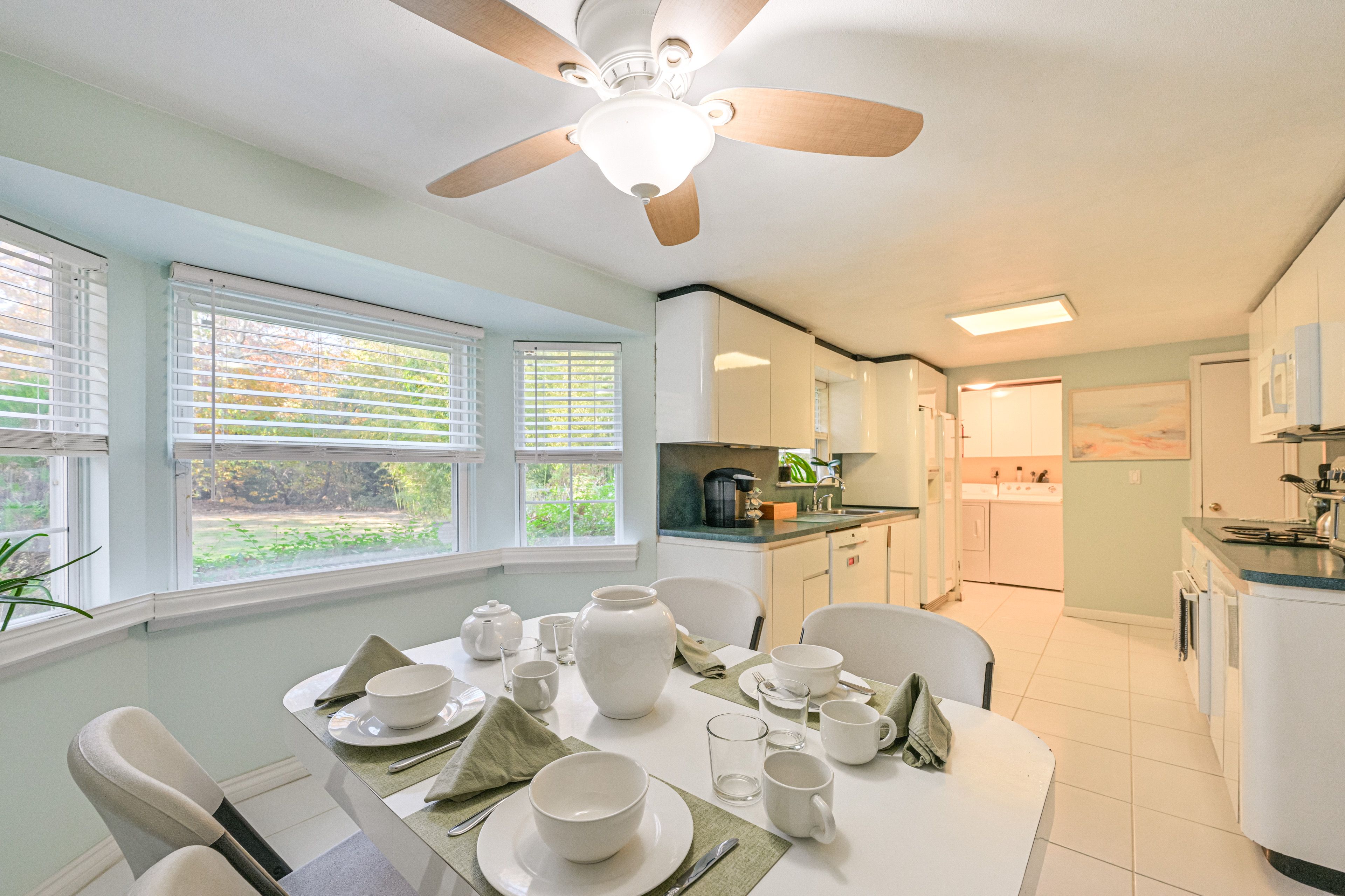 Dining Nook/Kitchen | 1st Floor | Keurig Coffee Maker | Dishwasher