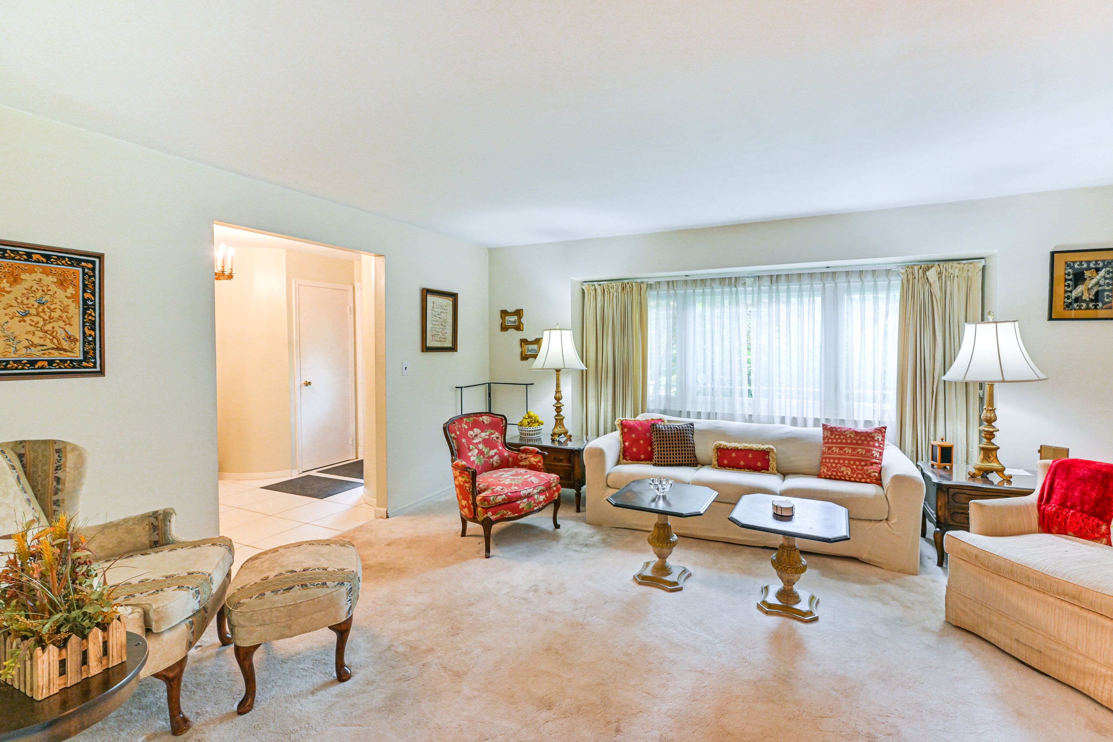 Sitting Room | 1st Floor