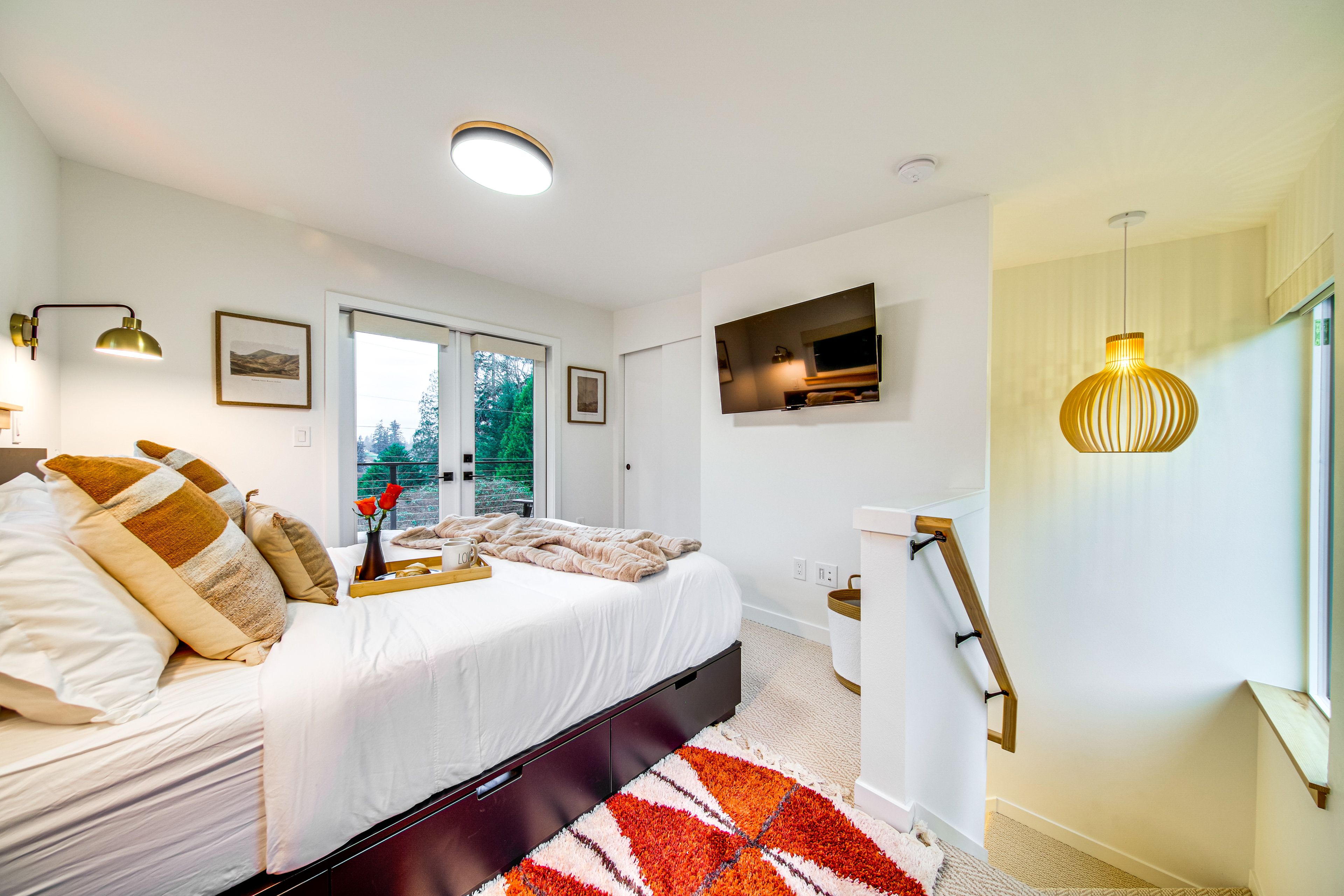 Bedroom | 2nd Floor | Queen Bed | En-Suite Balcony