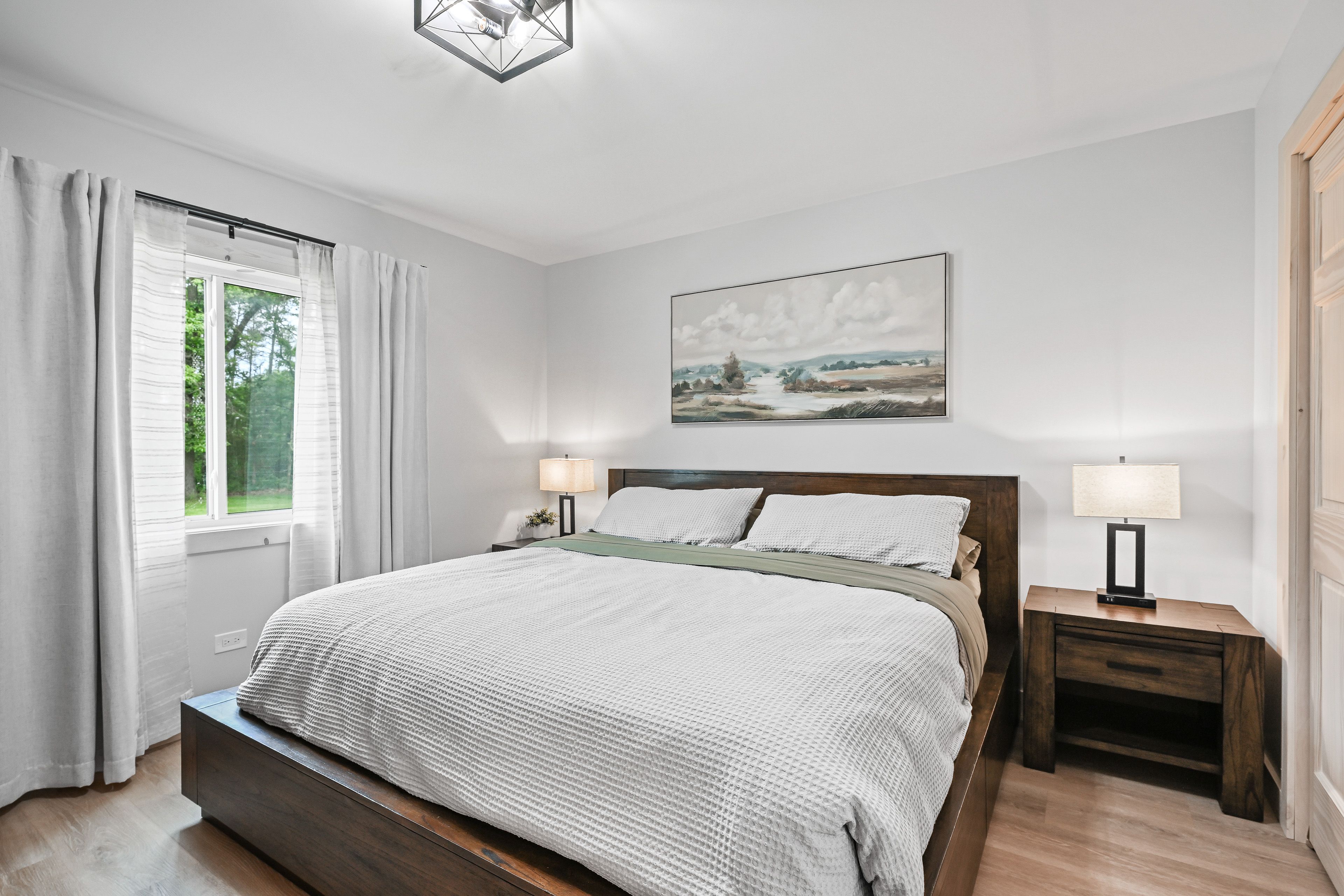 Bedroom 1 | 1st Floor | King Bed | Linens Provided