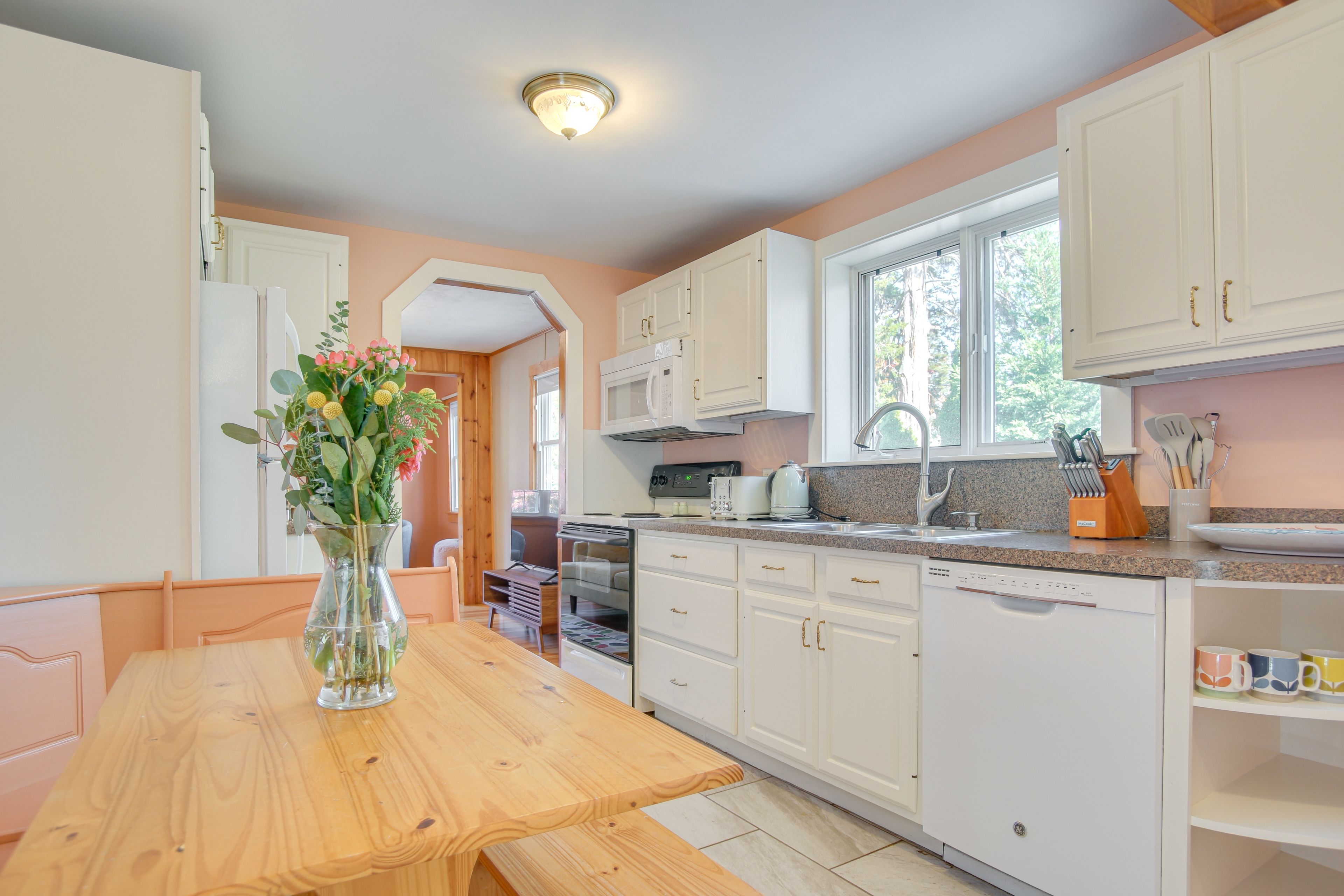 Kitchen | Single-Story Cottage | Central A/C & Heating
