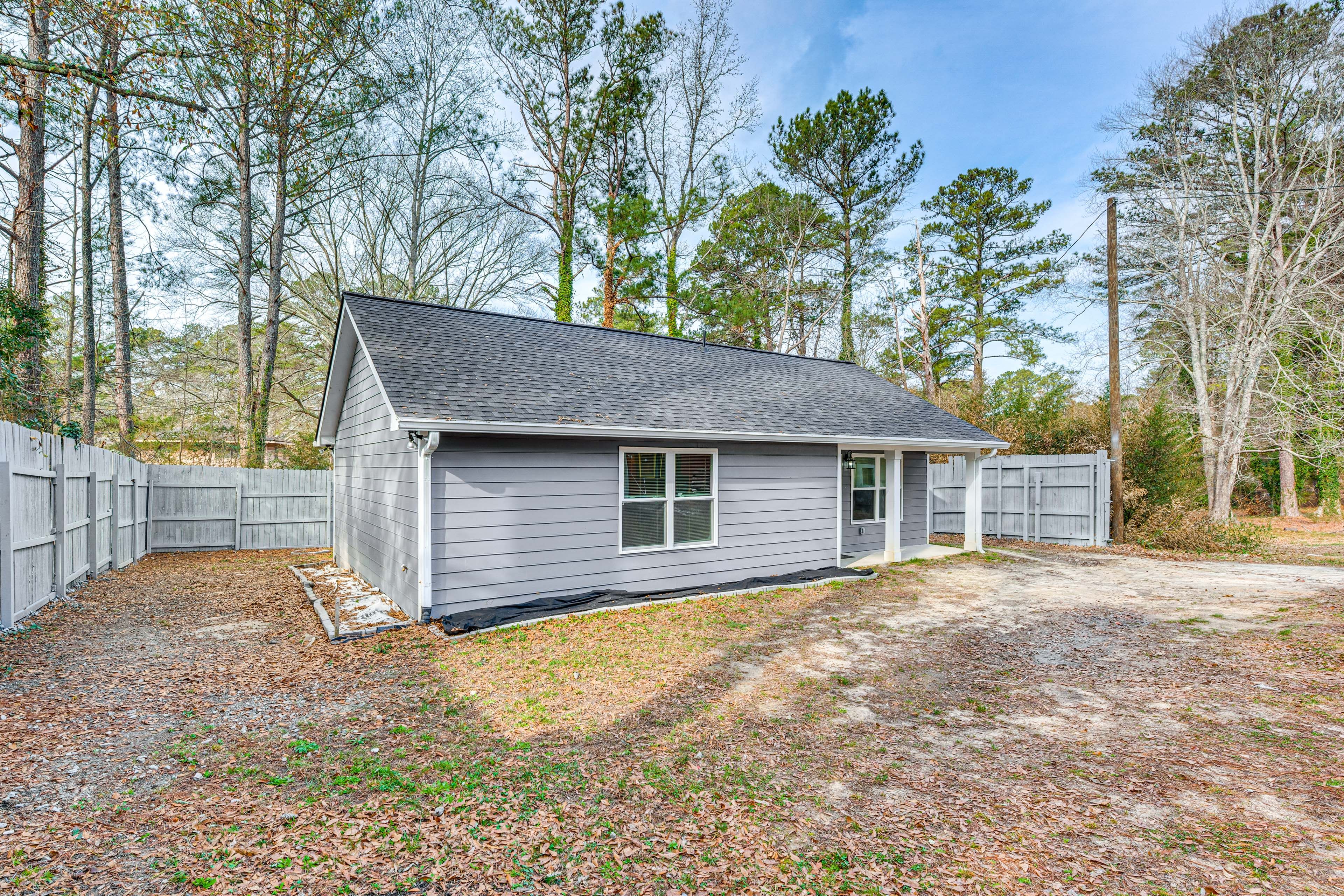 Parking | Shared Driveway (4 Vehicles)