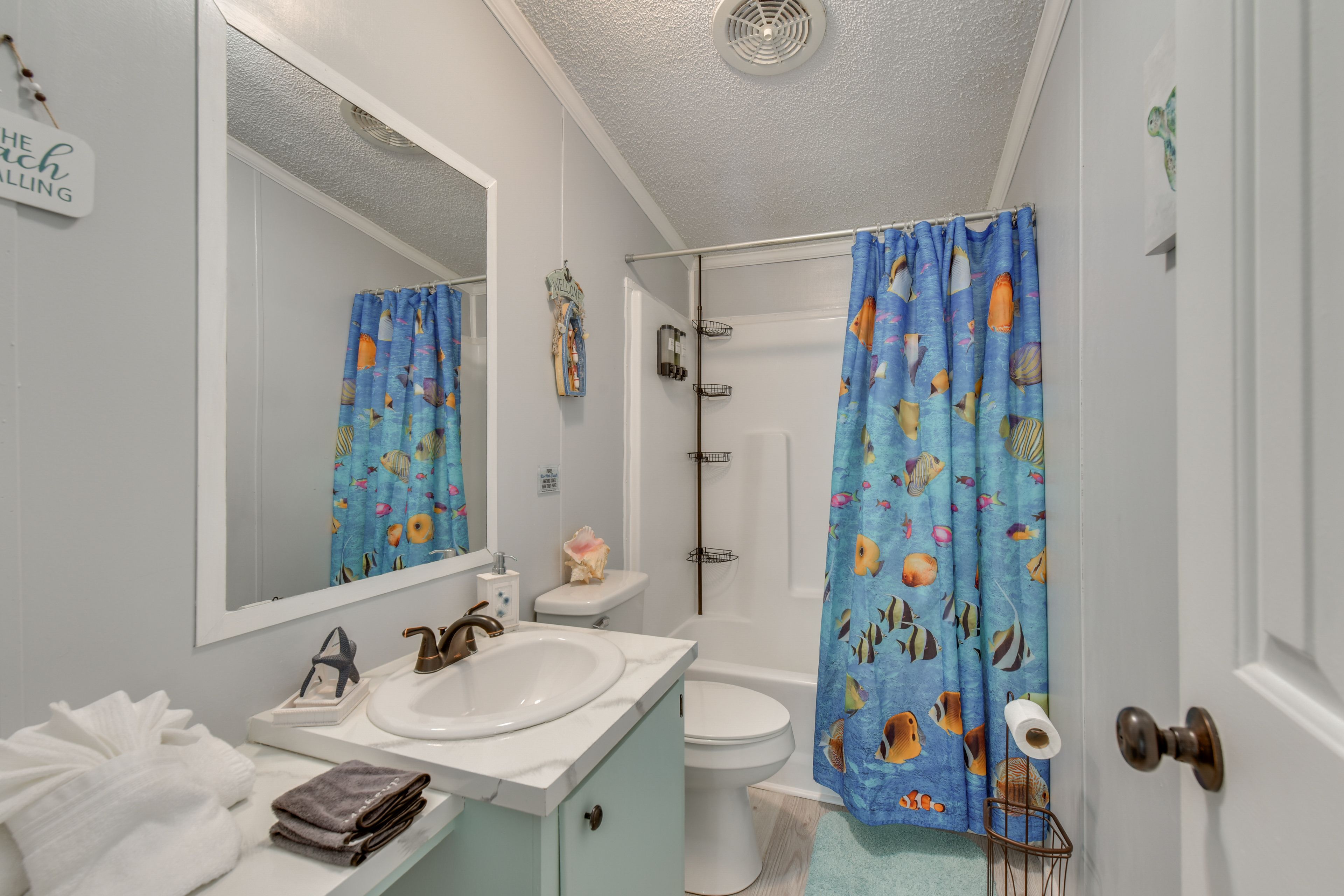 Bathroom | Towels Provided