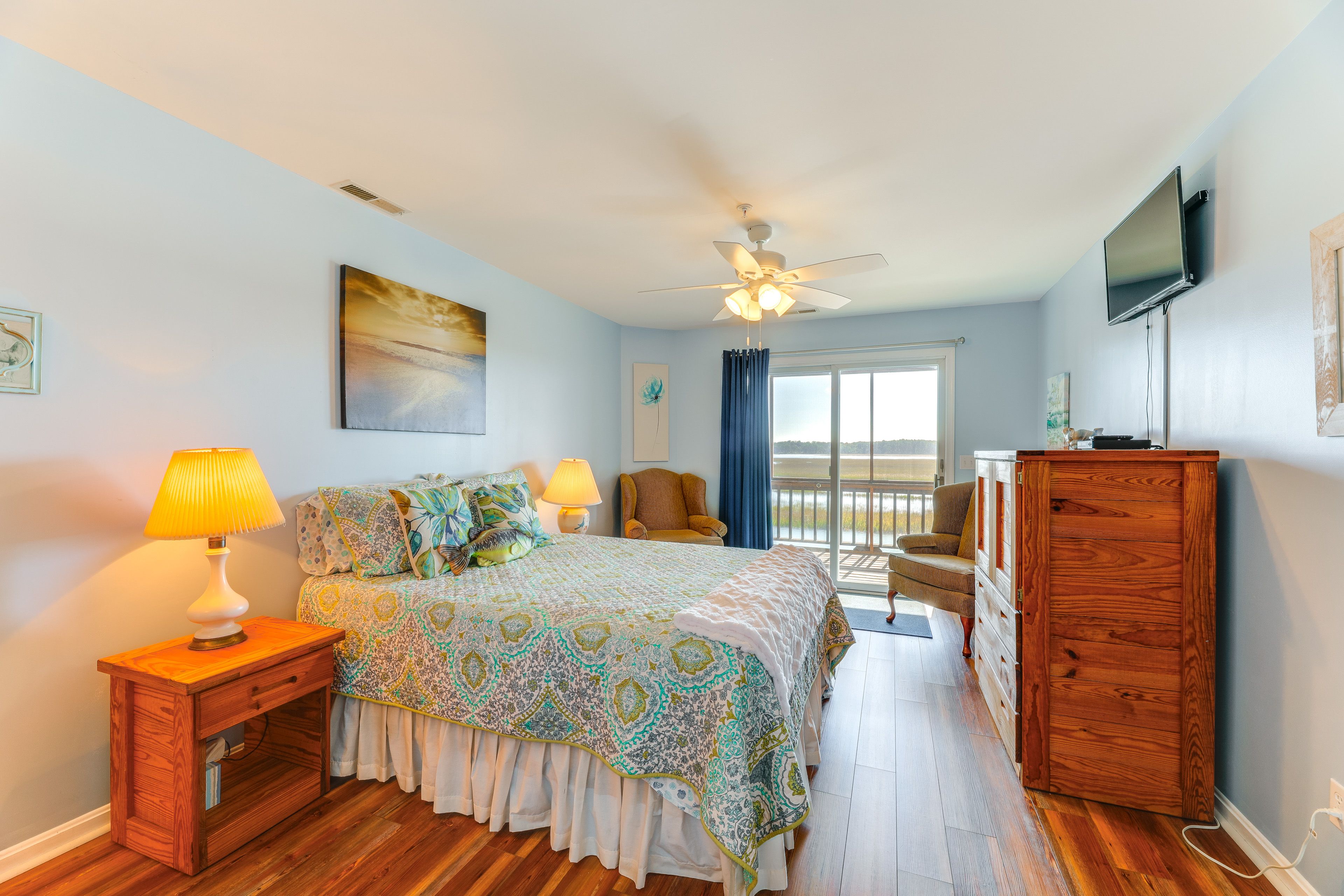 Bedroom 1 | Queen Bed | Flat-Screen TV | Linens Provided | Water View