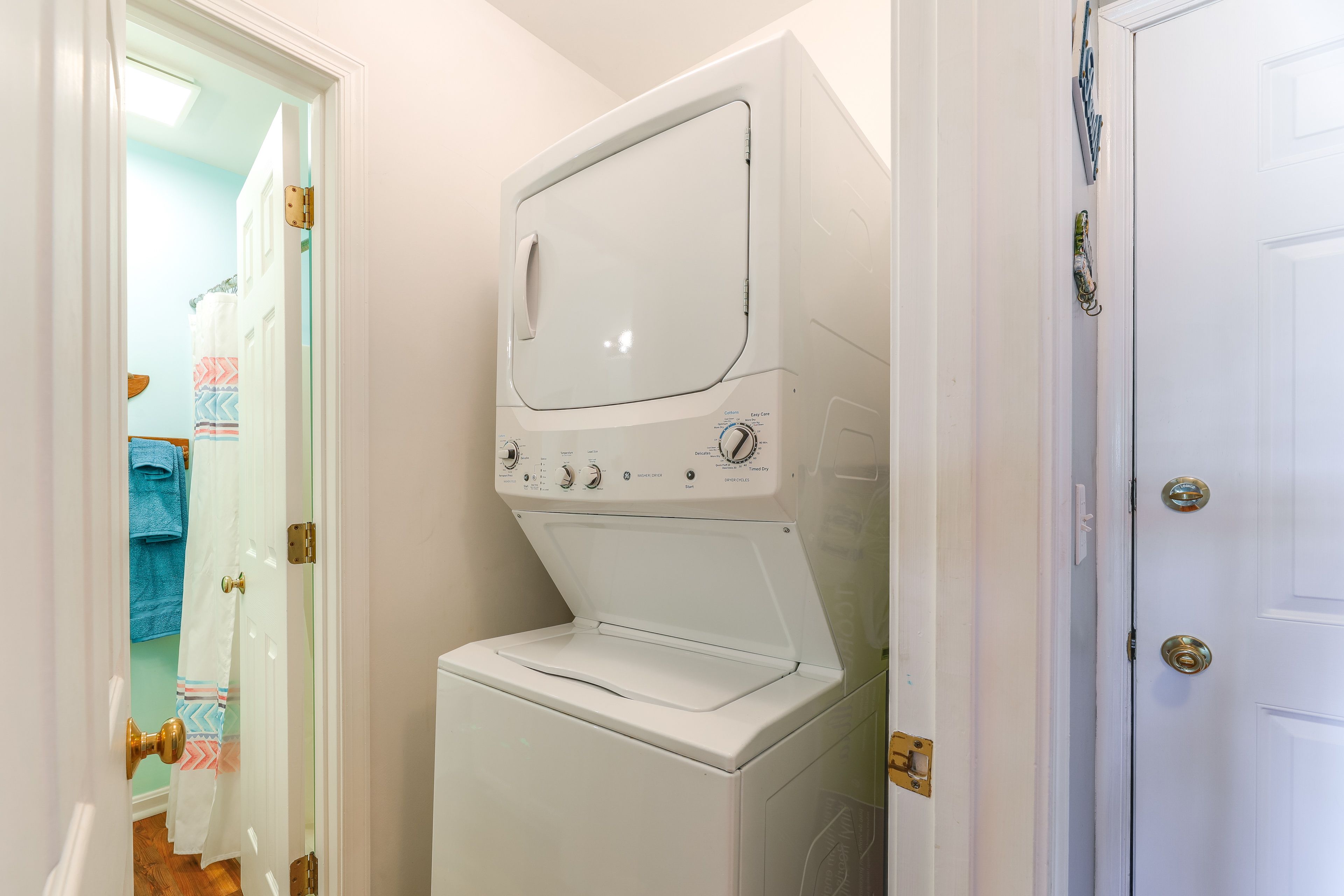 Laundry Area | Washer/Dryer