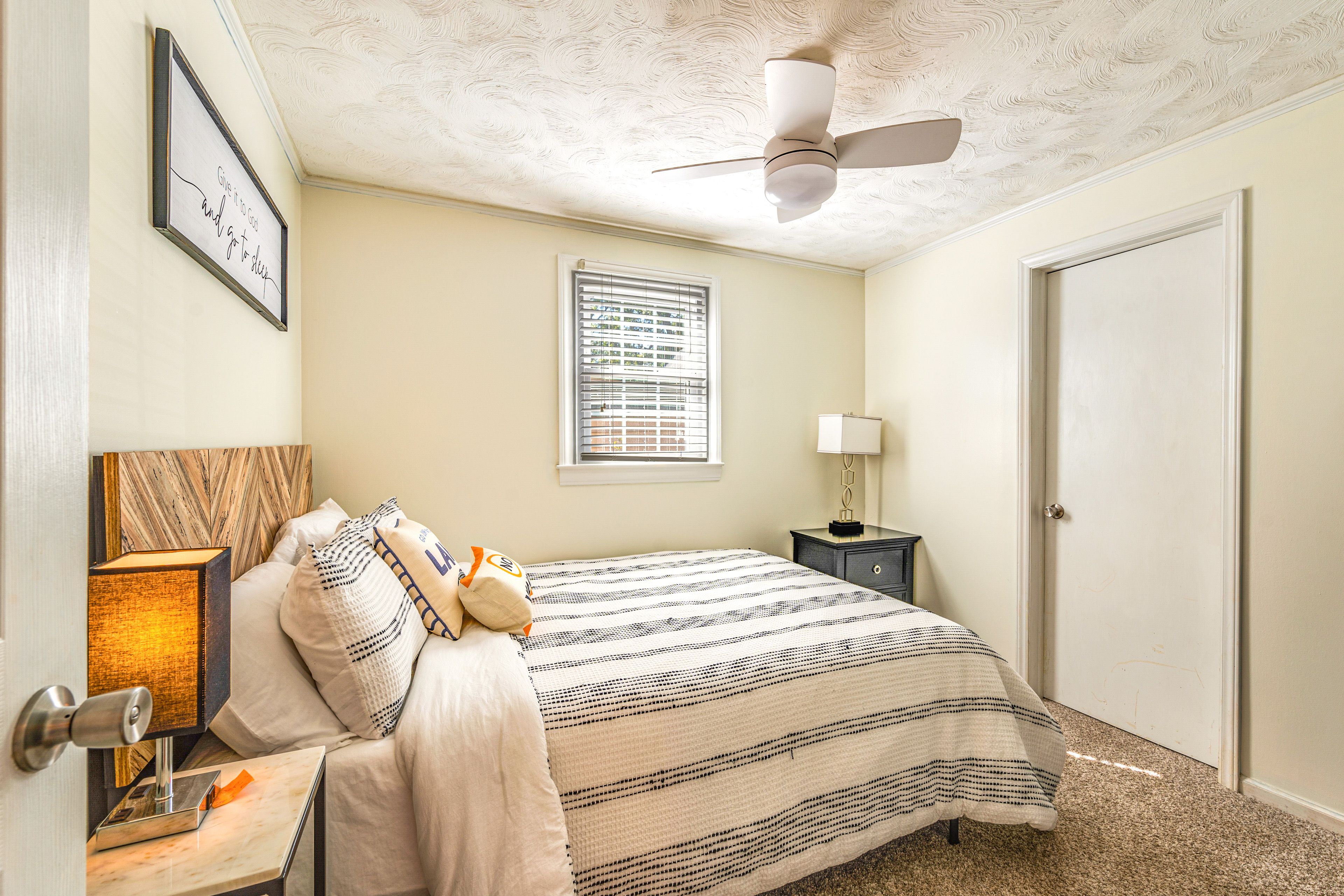 Bedroom 1 | Queen Bed | Linens Provided