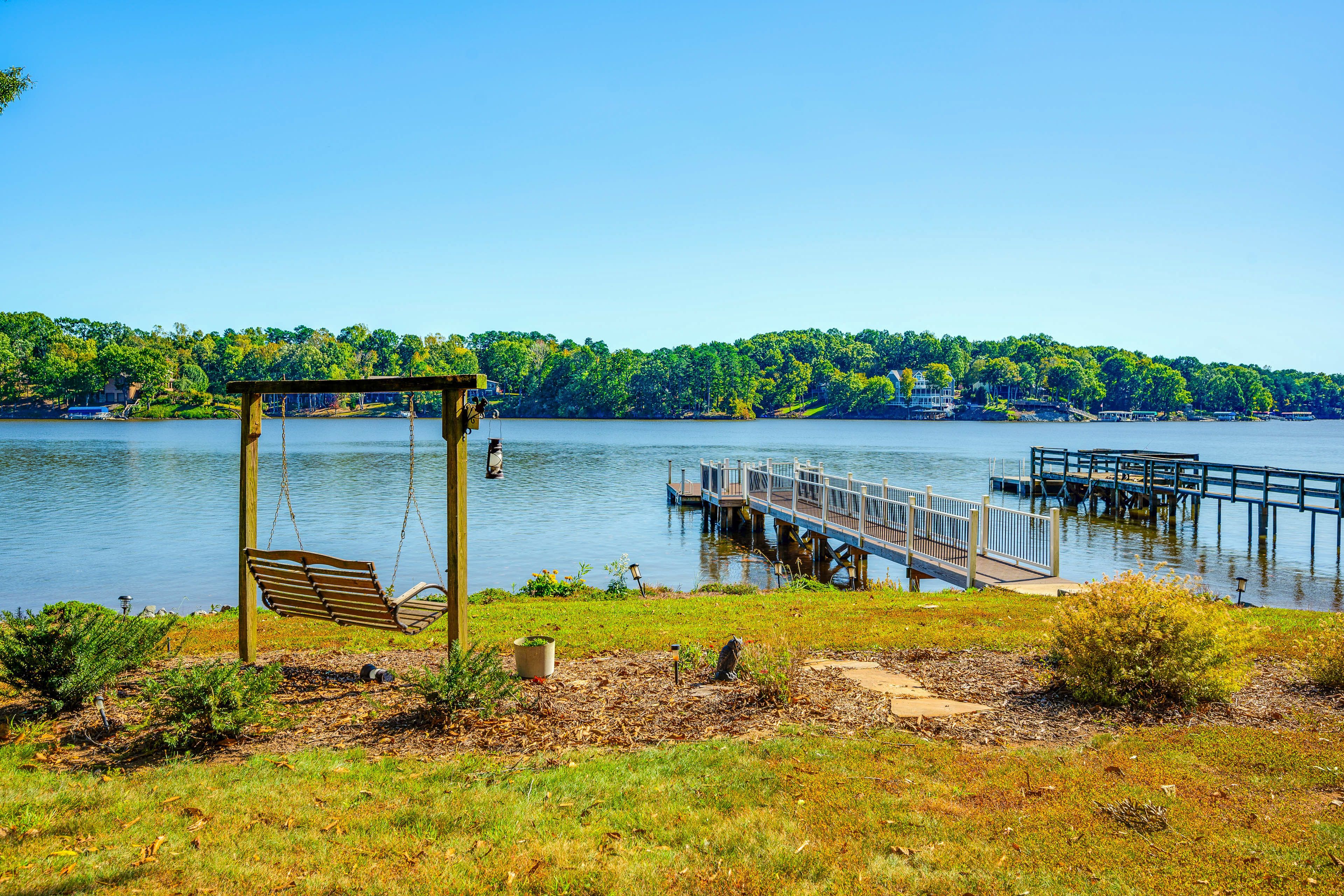 High Rock Lake On-Site | Boat Dock