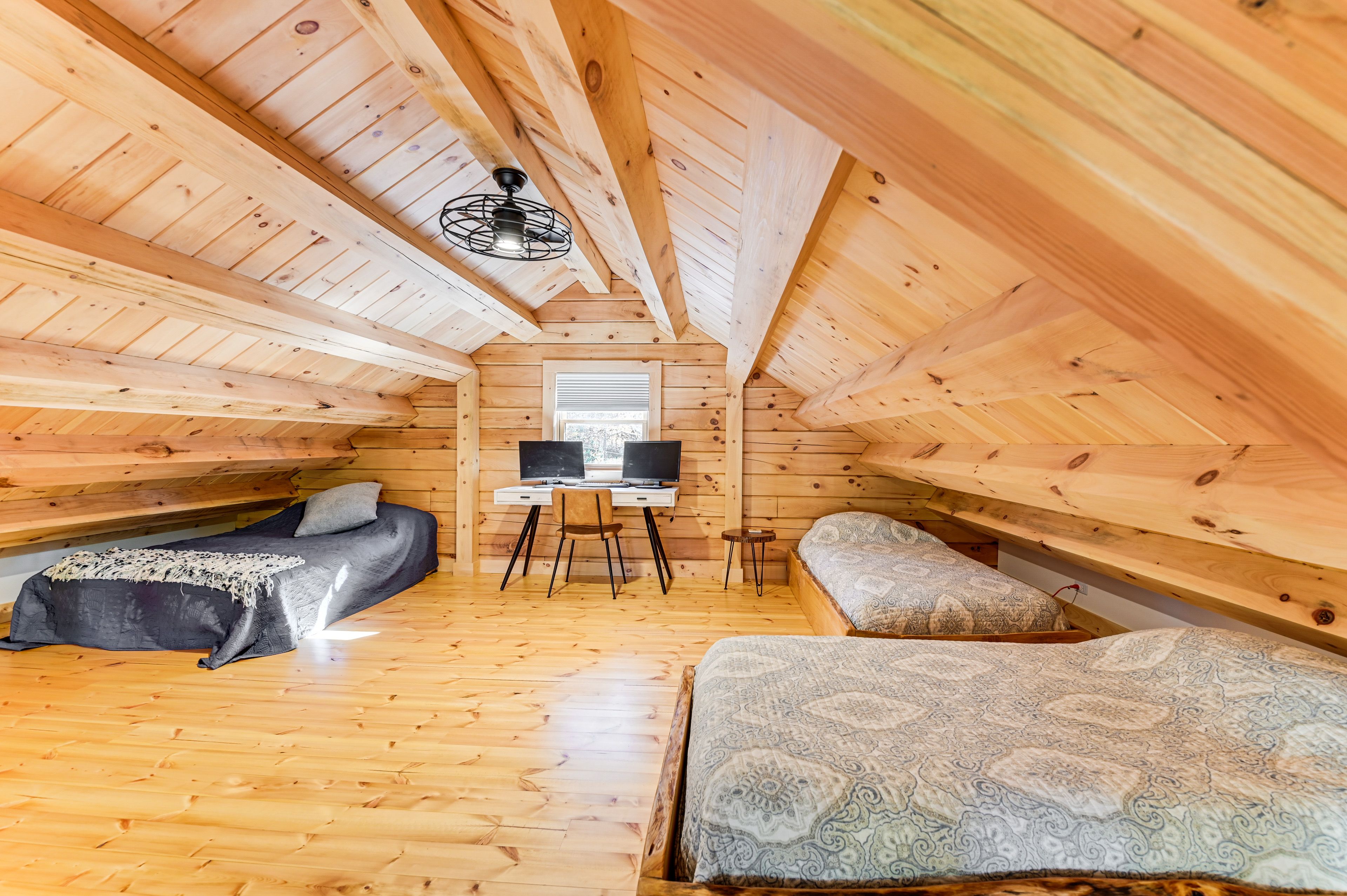 Loft | 2nd Floor | Full Bed | 2 Twin Beds | Desk Workspace