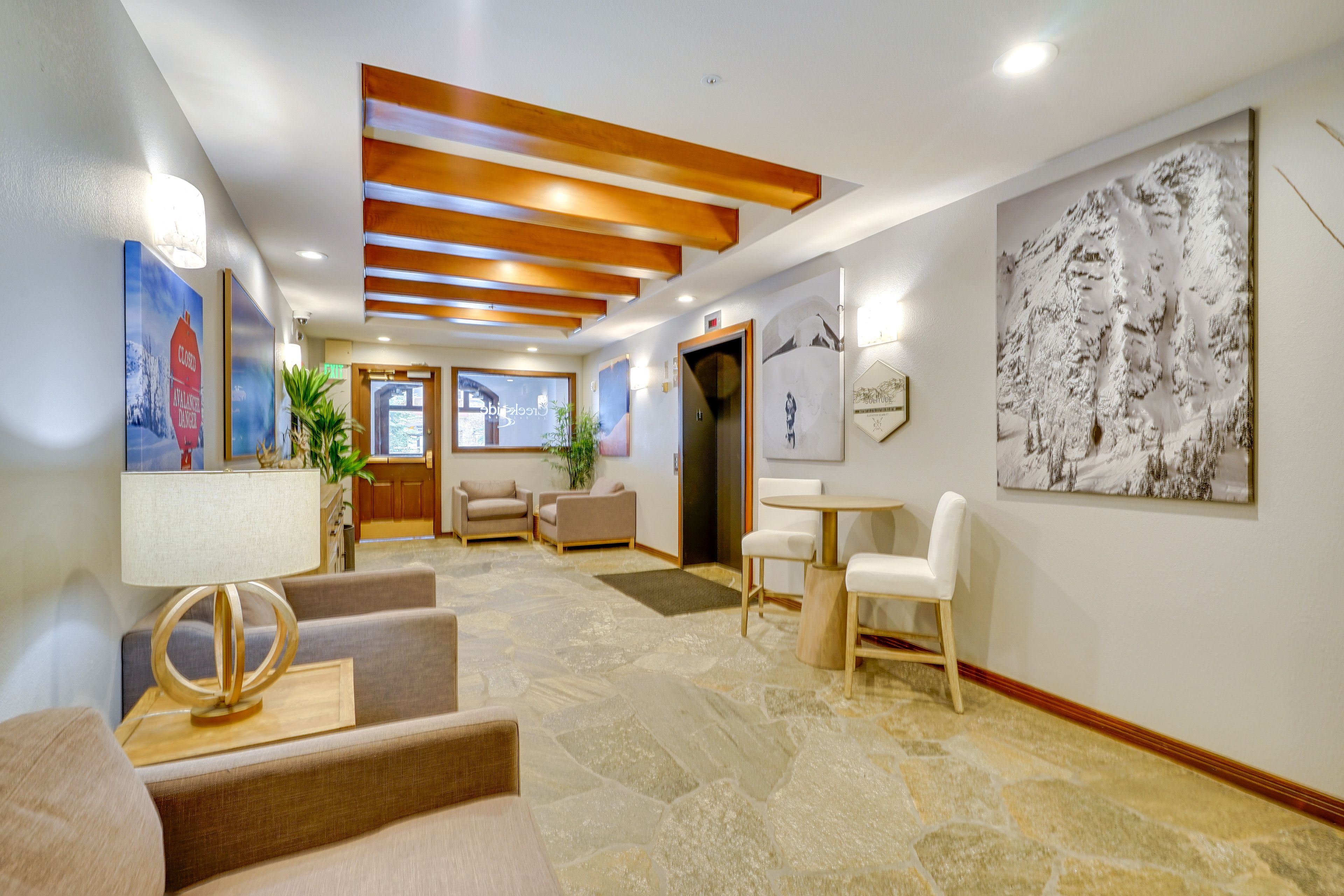 Lobby | Creekside Condominiums Solitude Village