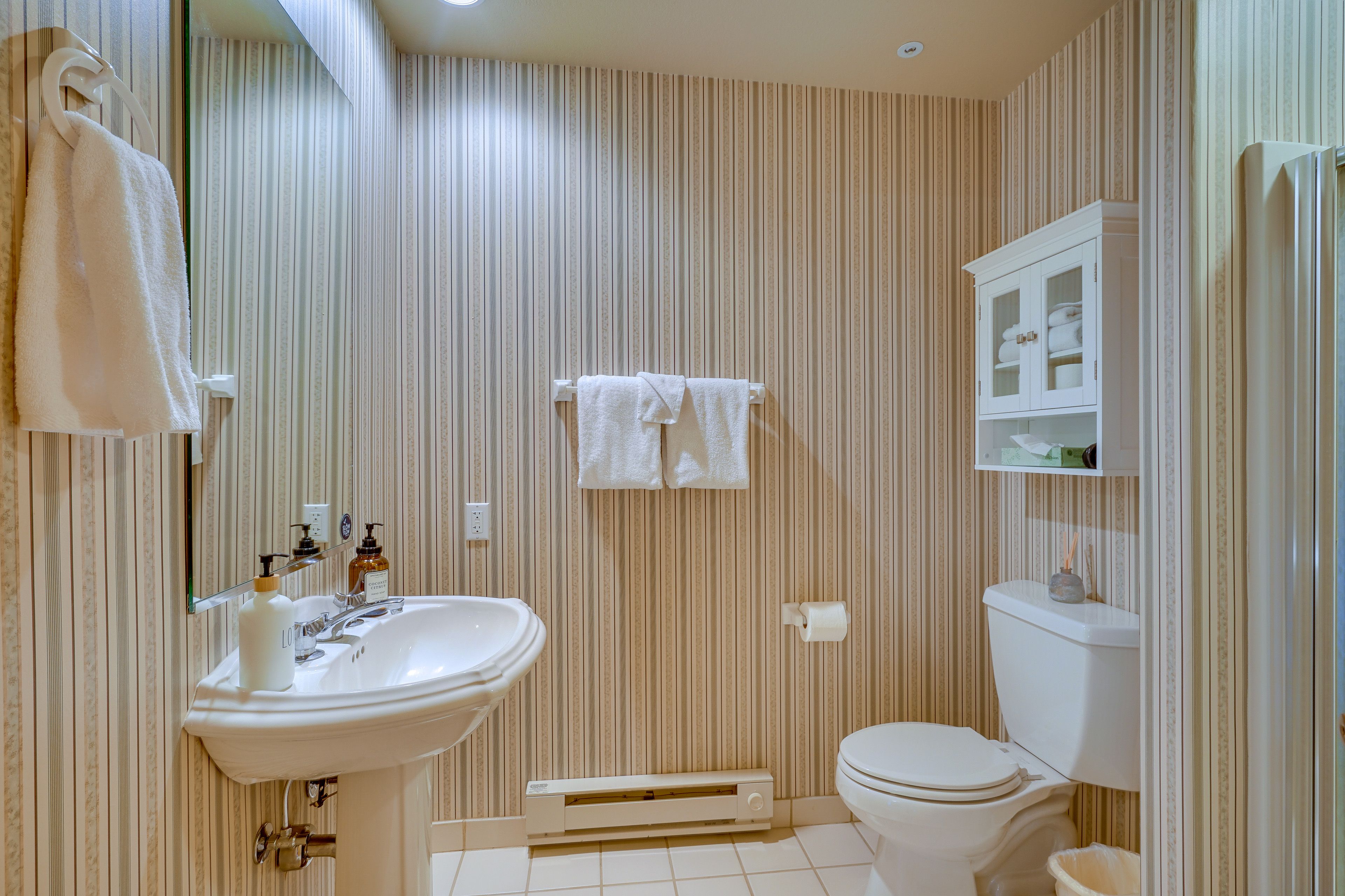 Bathroom | Towels Provided