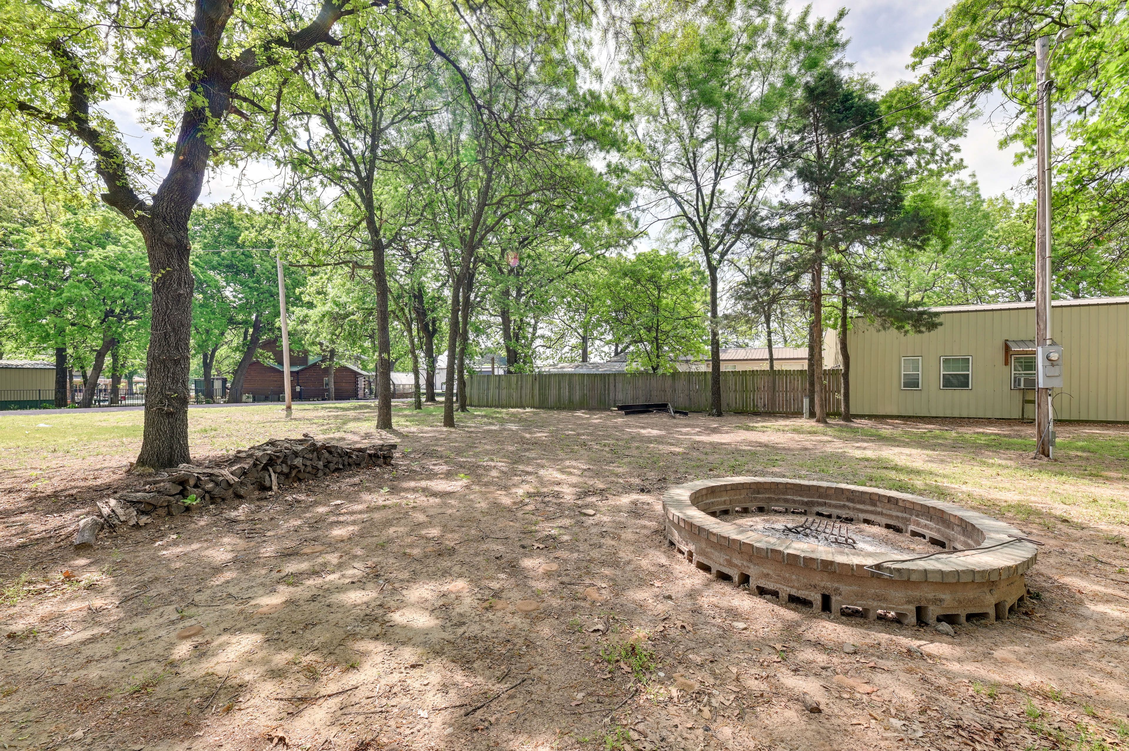 Large Fire Pit