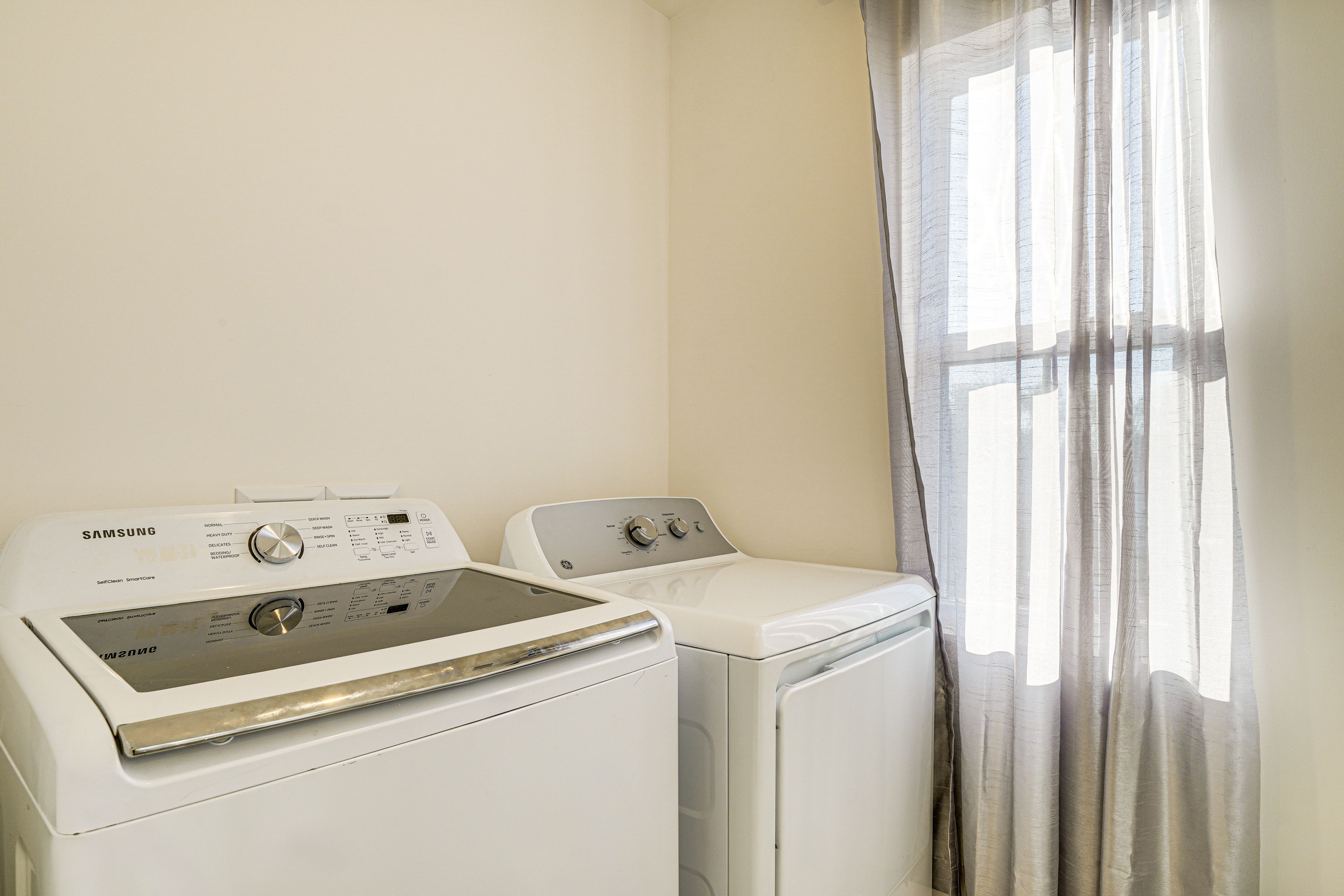 Washer & Dryer