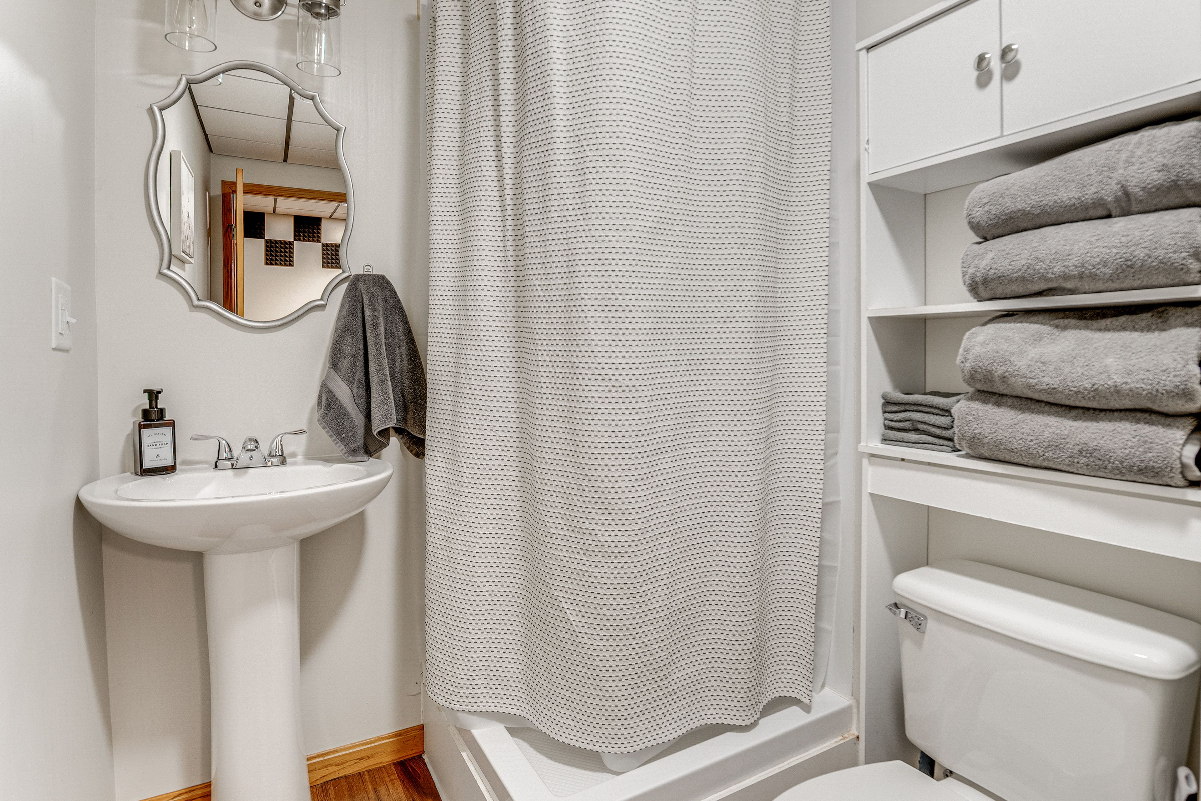 Full Bathroom | 1st Floor