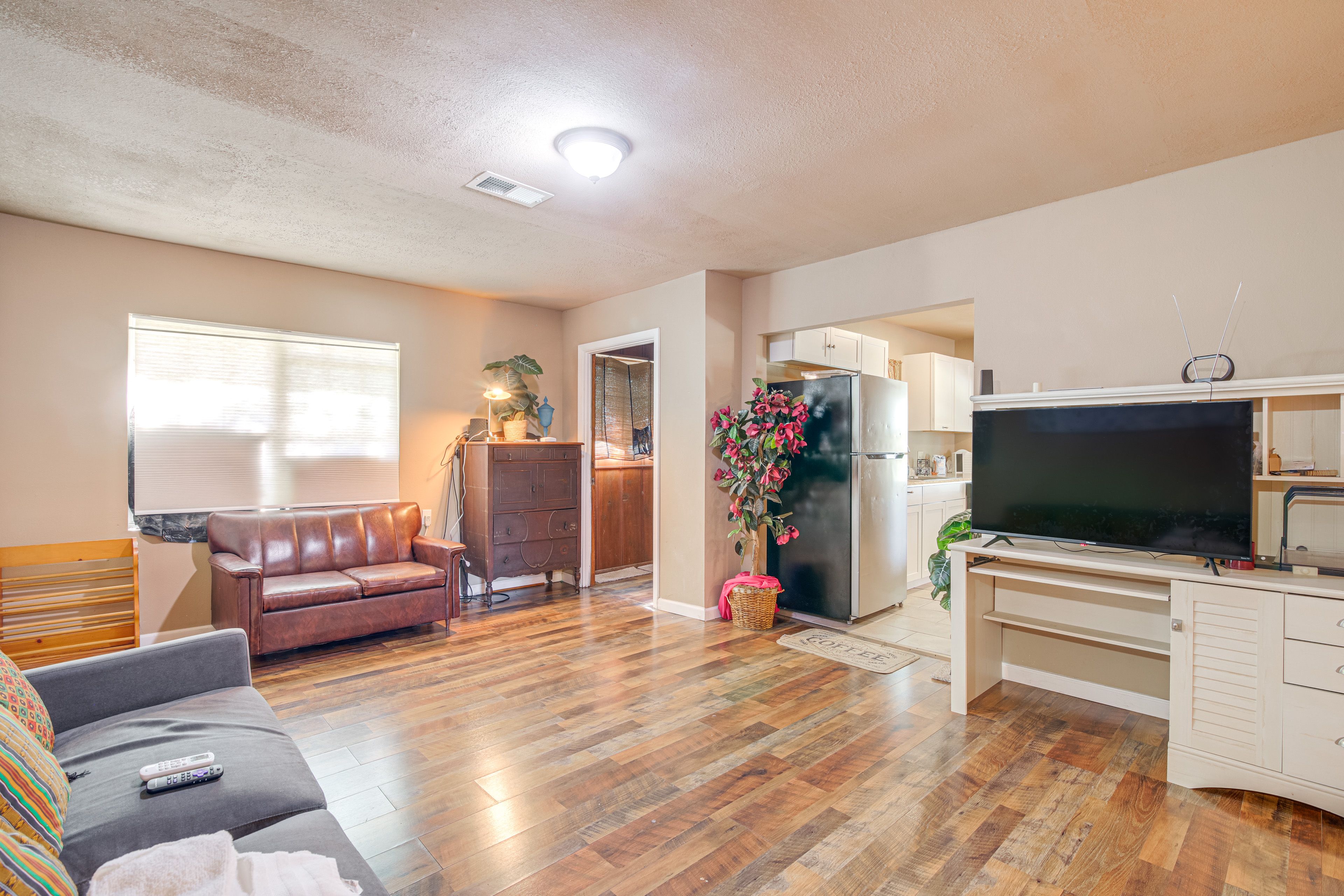 Family Room | Smart TV | Free WiFi | Mini-Split A/C & Heating