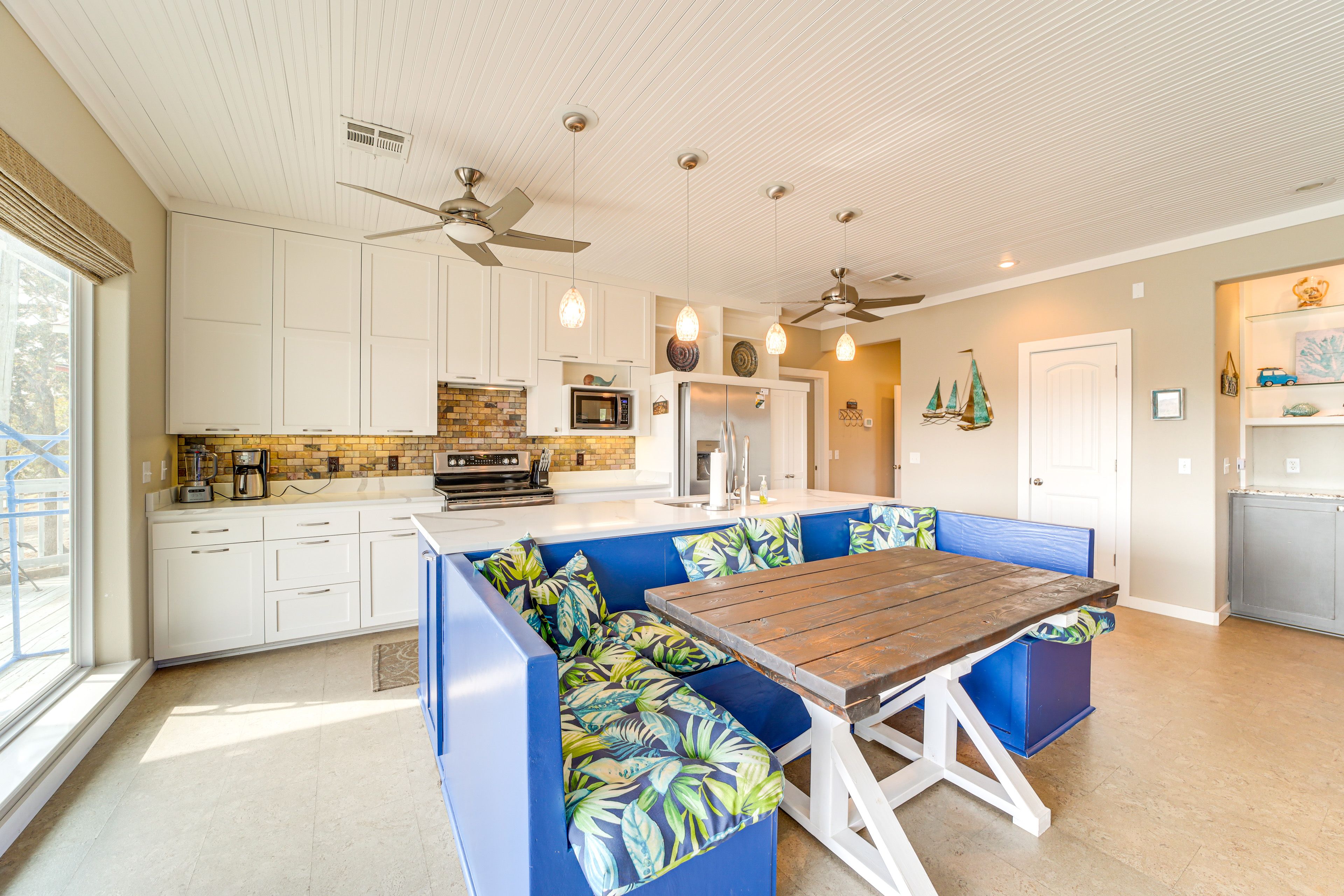 Dining Area | 1st Floor | Dishware & Flatware Provided