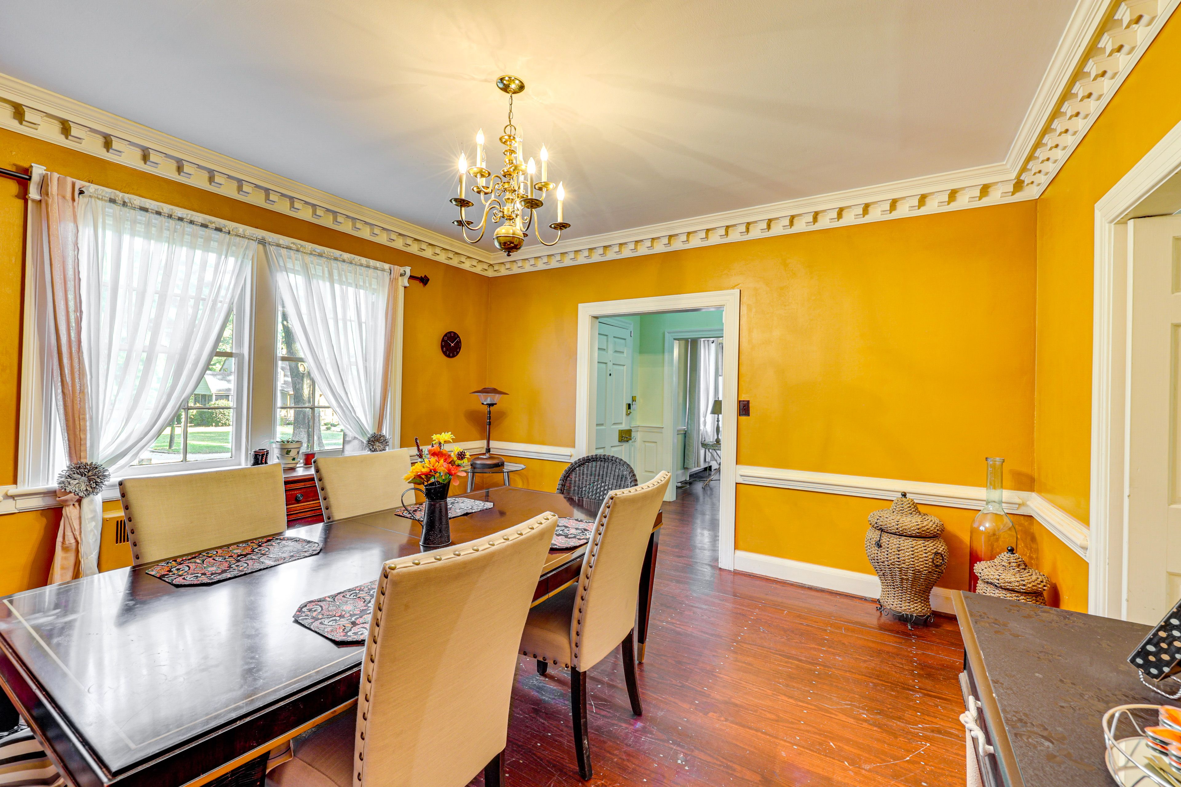 Formal Dining Room | 1st Floor