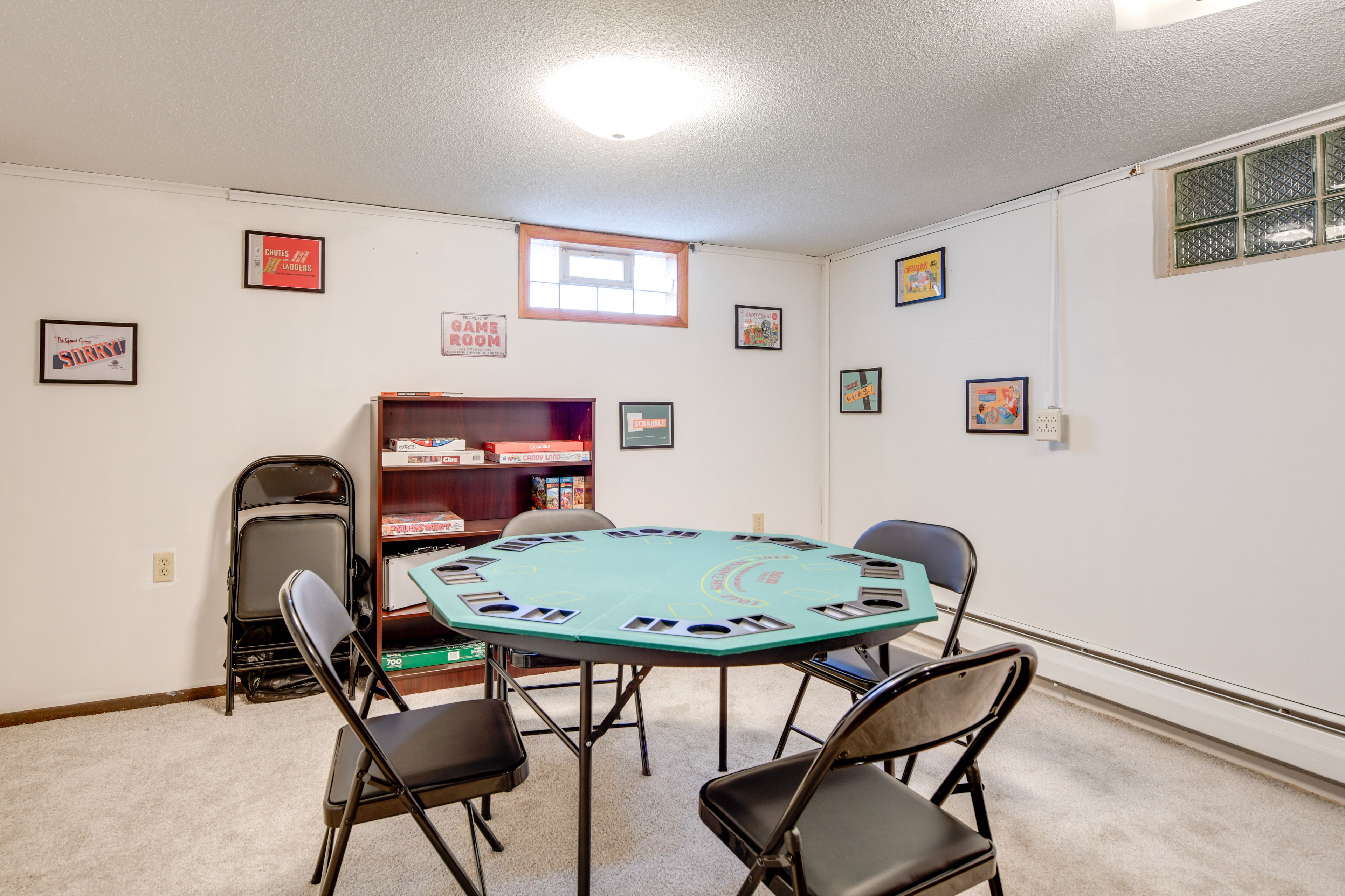 Game Room | Lower Level | Poker Table | Pool Table | Wet Bar
