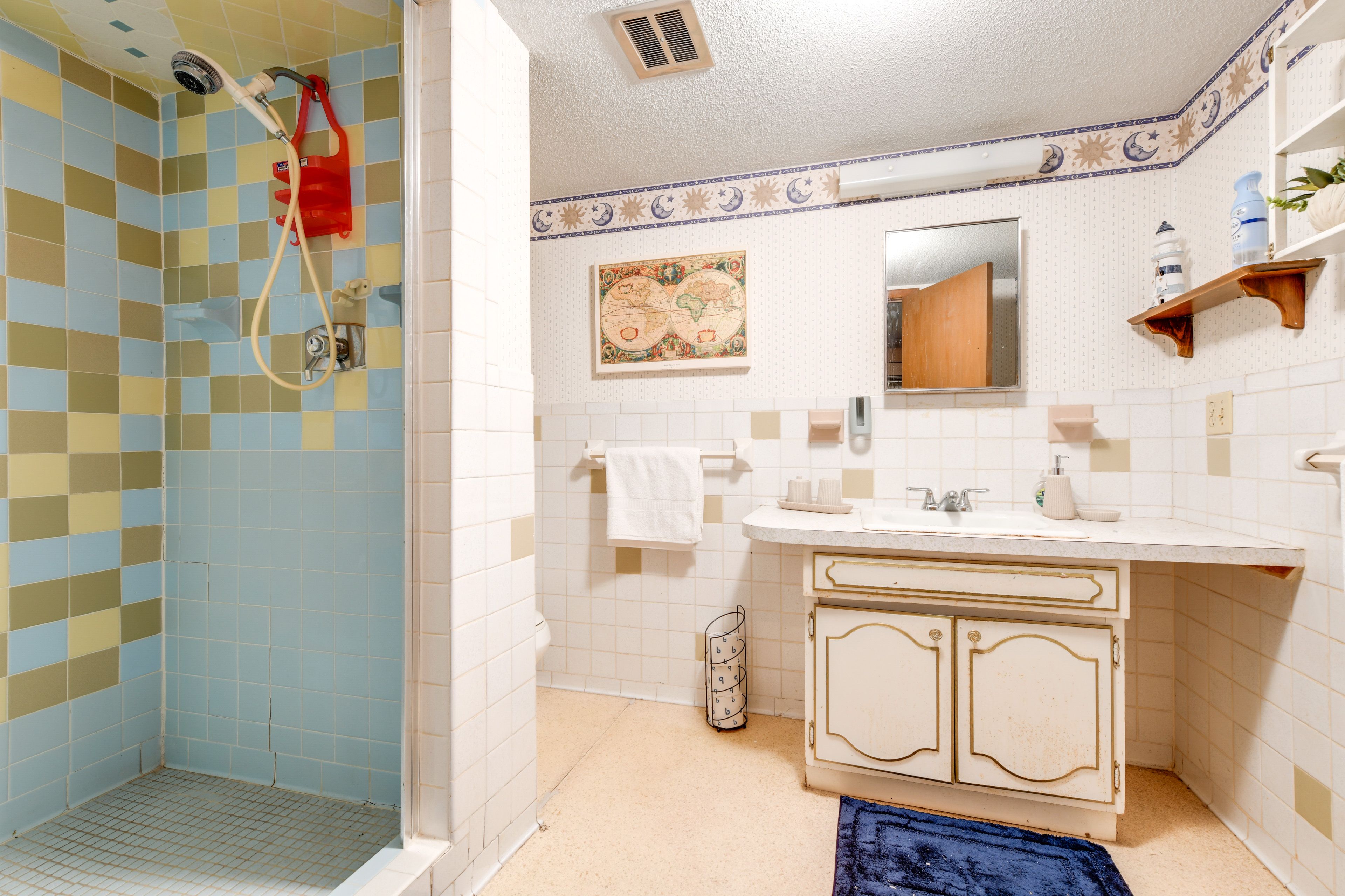 Full Bathroom | Lower Level