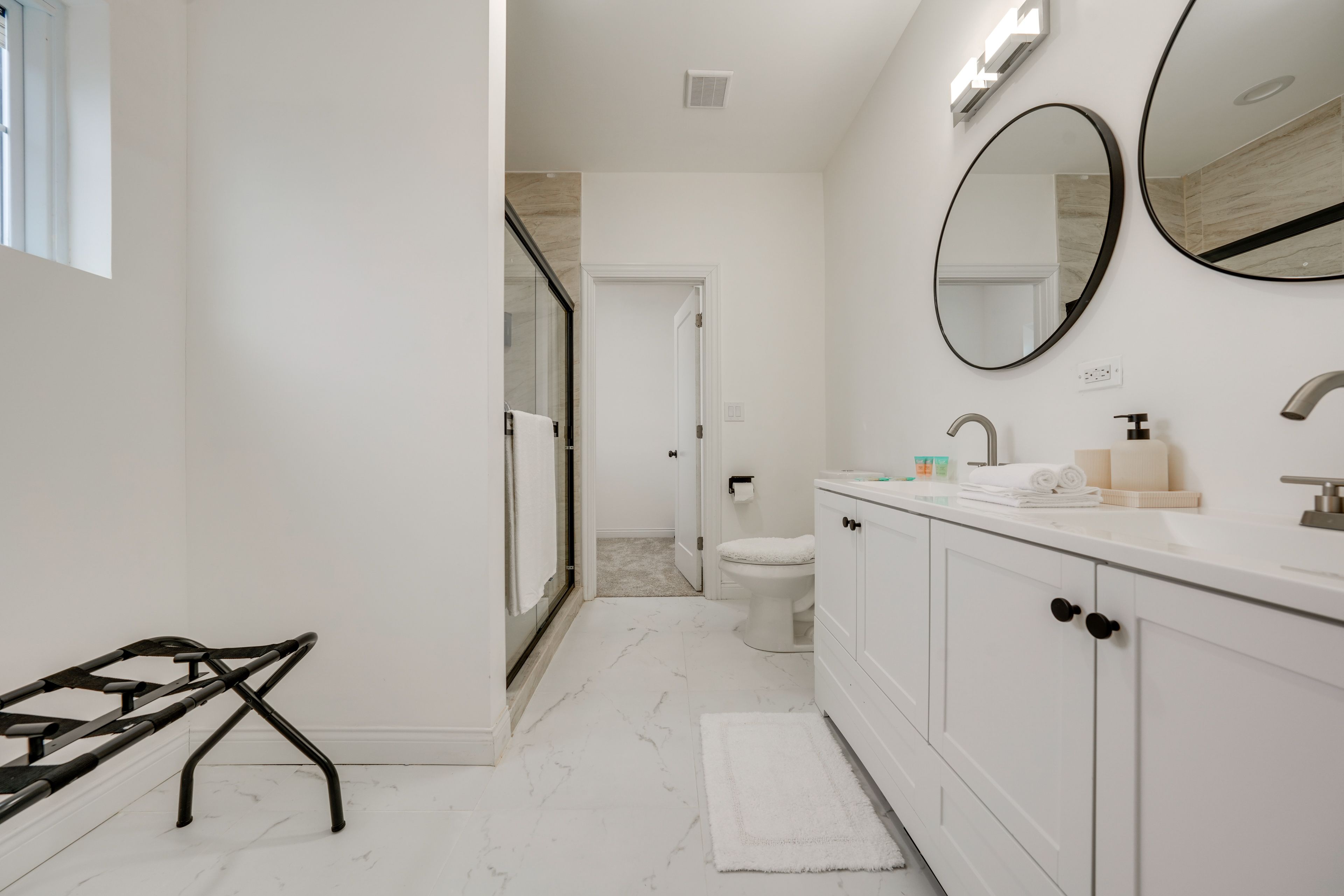 En-Suite Bathroom | 2nd Floor