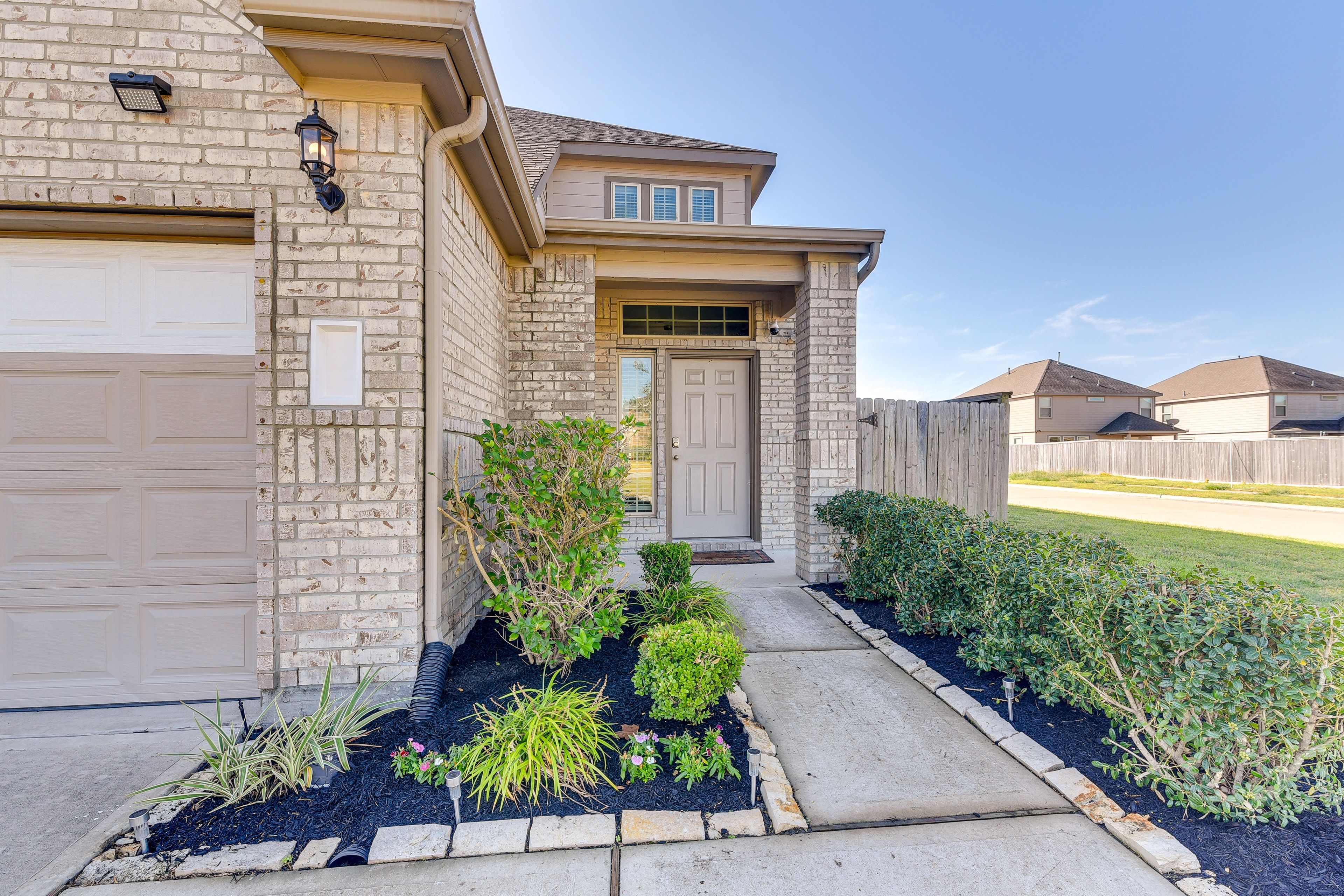House Exterior | Keyless Entry