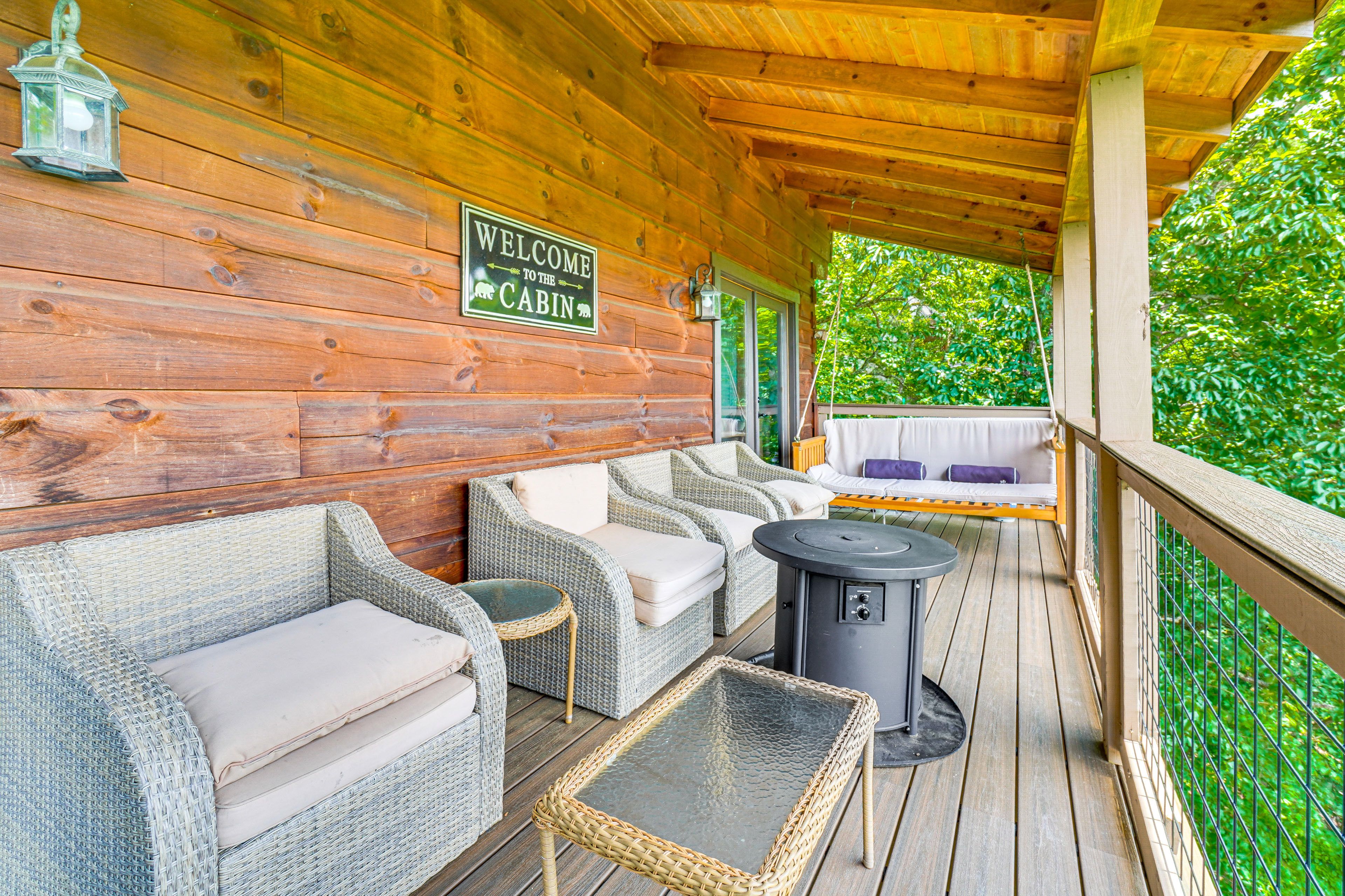 Upper Deck | Gas Grill | Gas Fire Pit