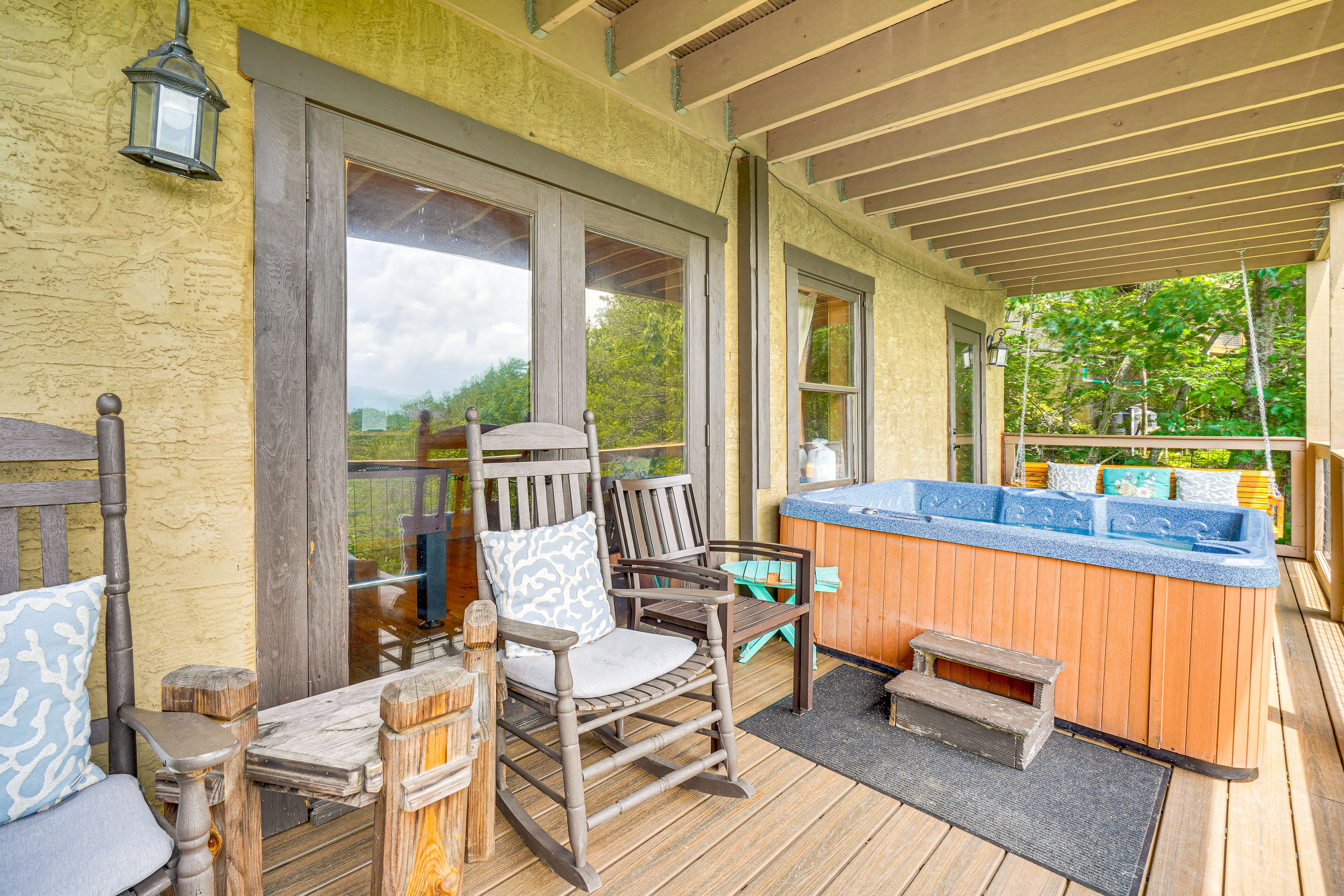 Lower Deck | Hot Tub