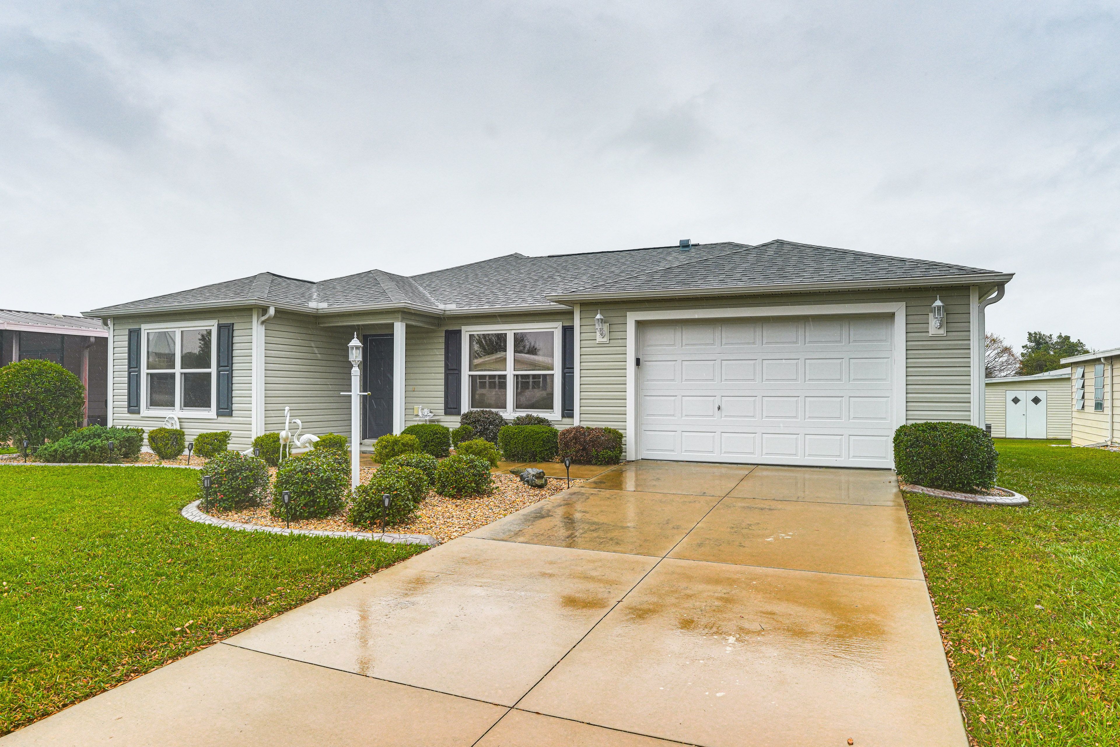 Parking | Garage (1 Vehicle) | Driveway (1 Vehicle)