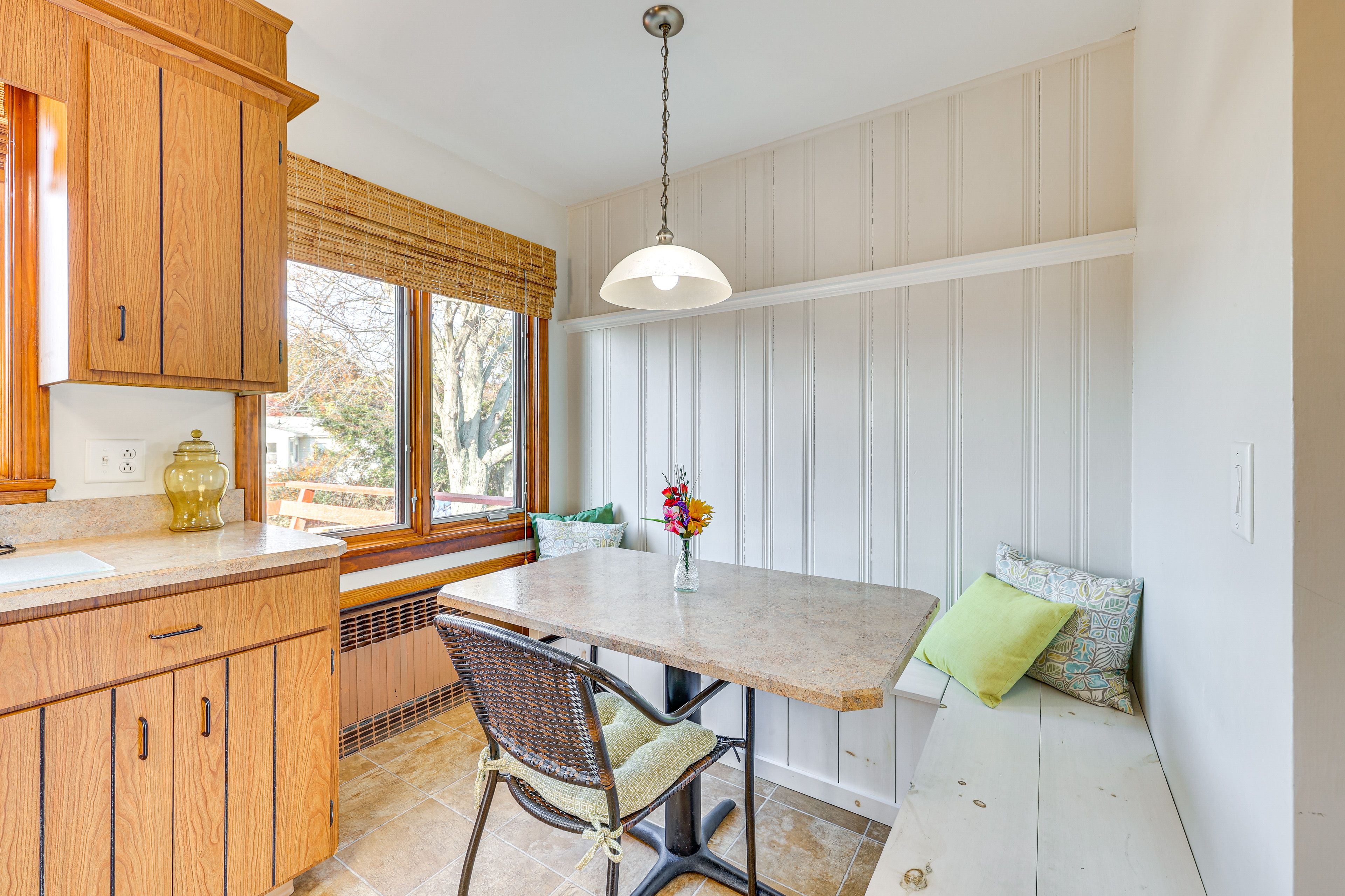 Breakfast Nook | 1st Floor