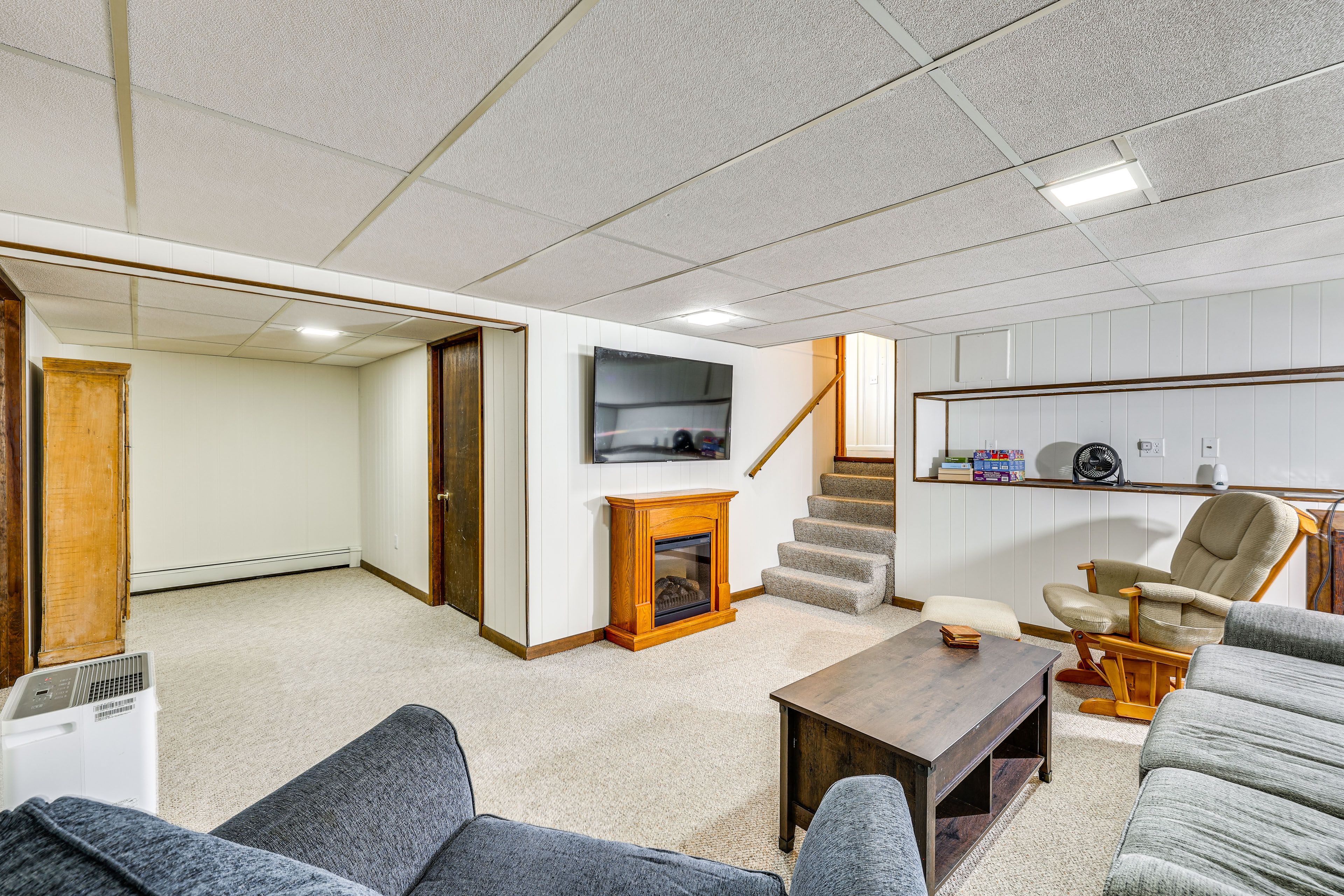Family Room | Basement | Flat-Screen TV