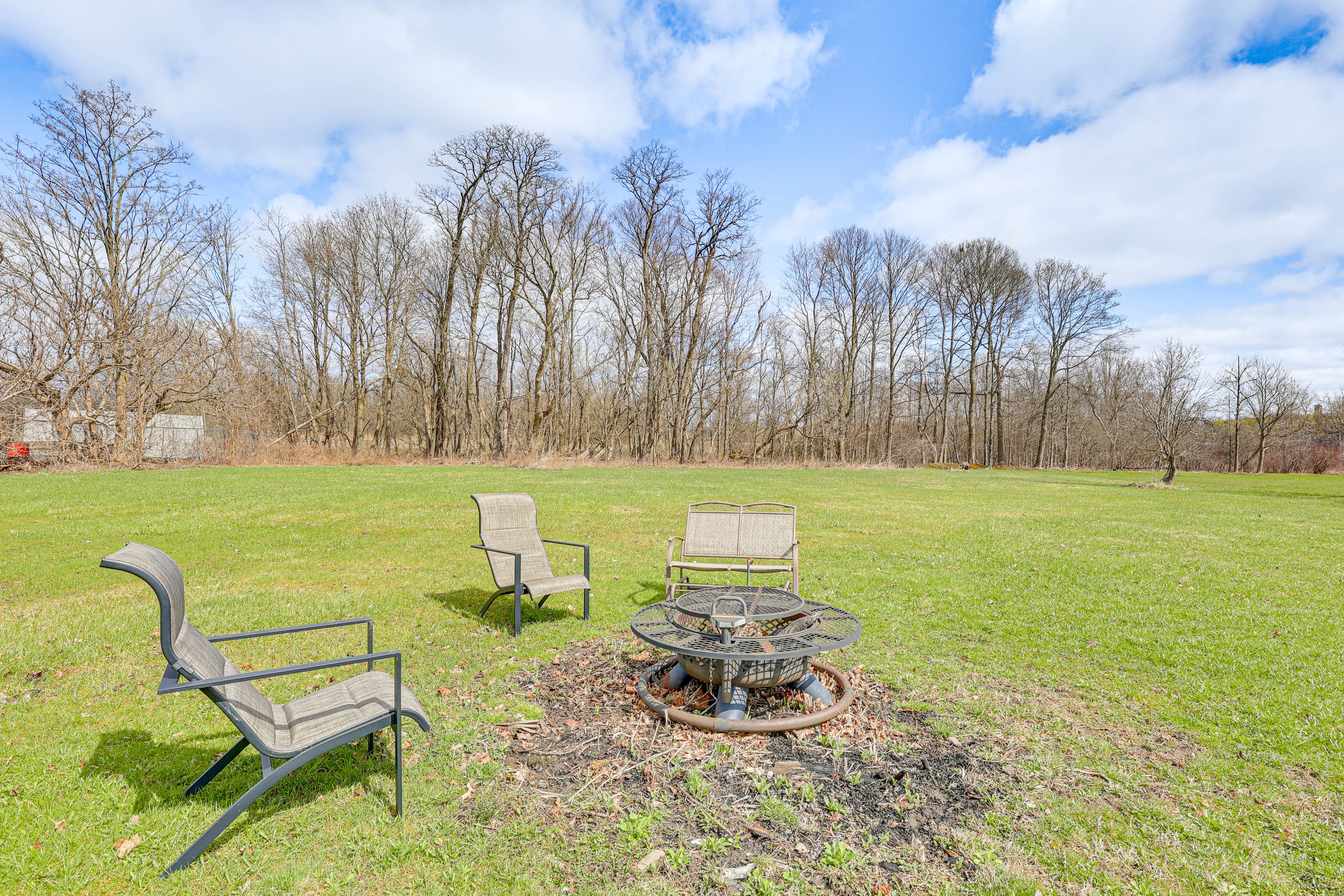 Private Backyard Area | Fire Pit